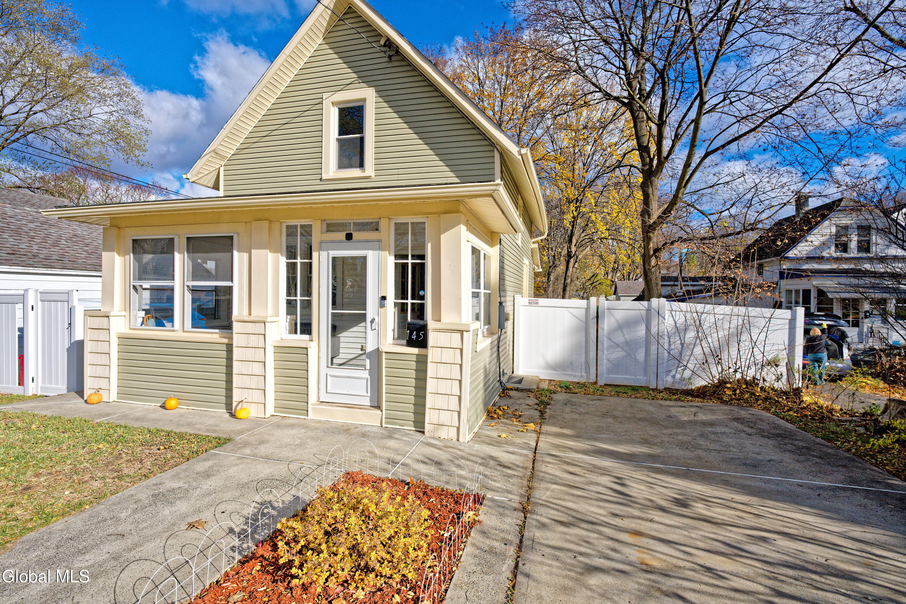 145 Berkshire Boulevard