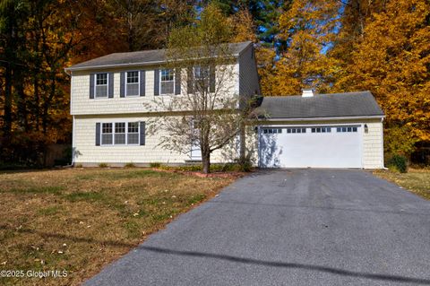 Photo of 8 Pinehurst Drive, Saratoga Springs, NY 12866 (MLS # 202529580)