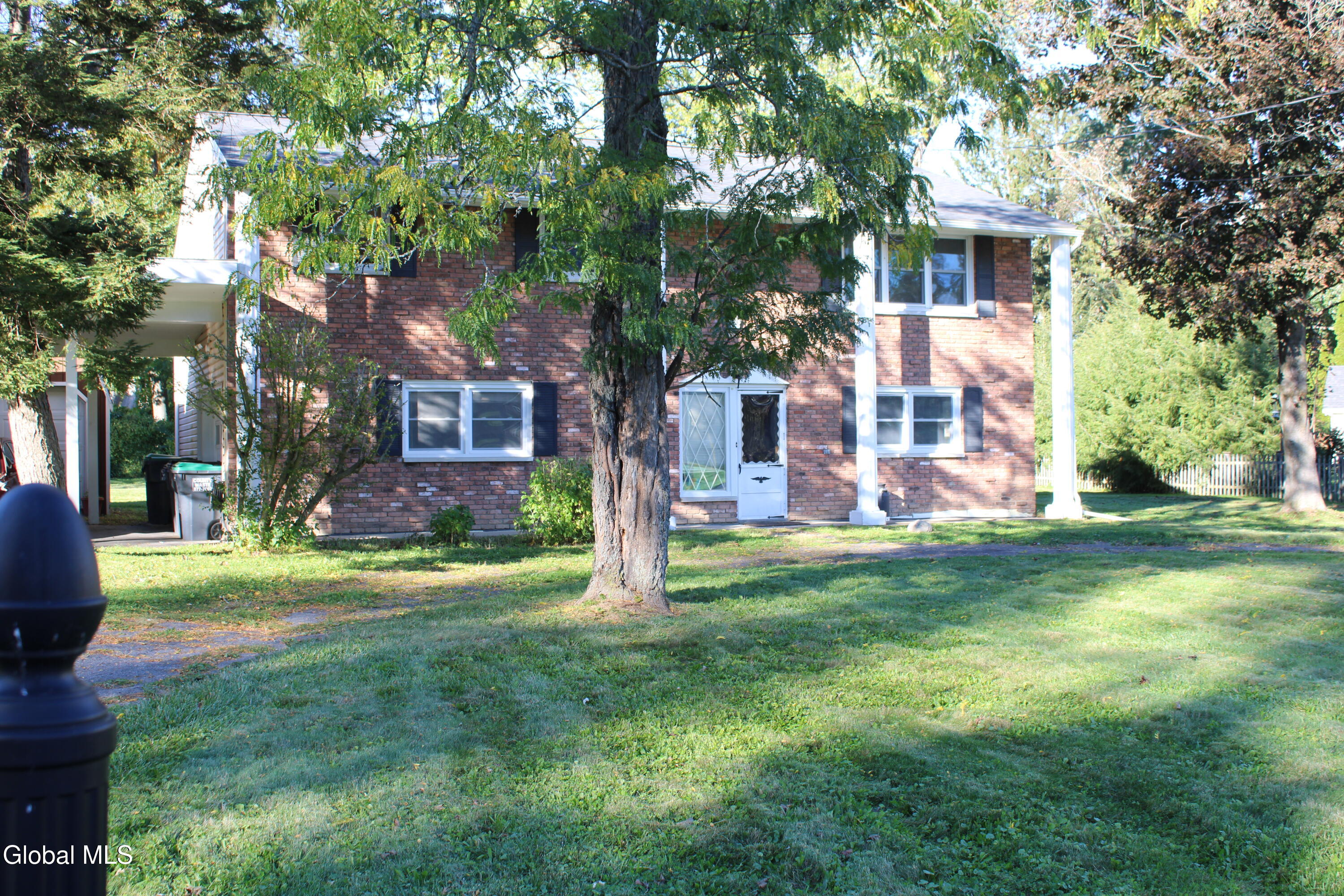 4 Greenway Drive