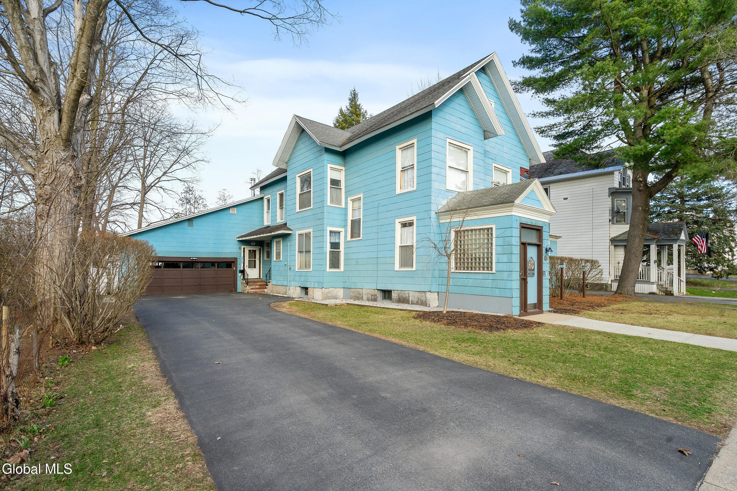 497 Glen Street