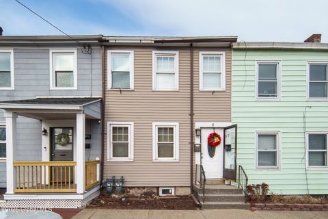 Photo of 17 7th Street, Watervliet, NY 12189 (MLS # 202527389)