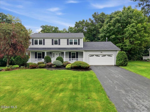 Homes For Sale - 11 Tudor Street<br/> Clifton Park, NY 12065