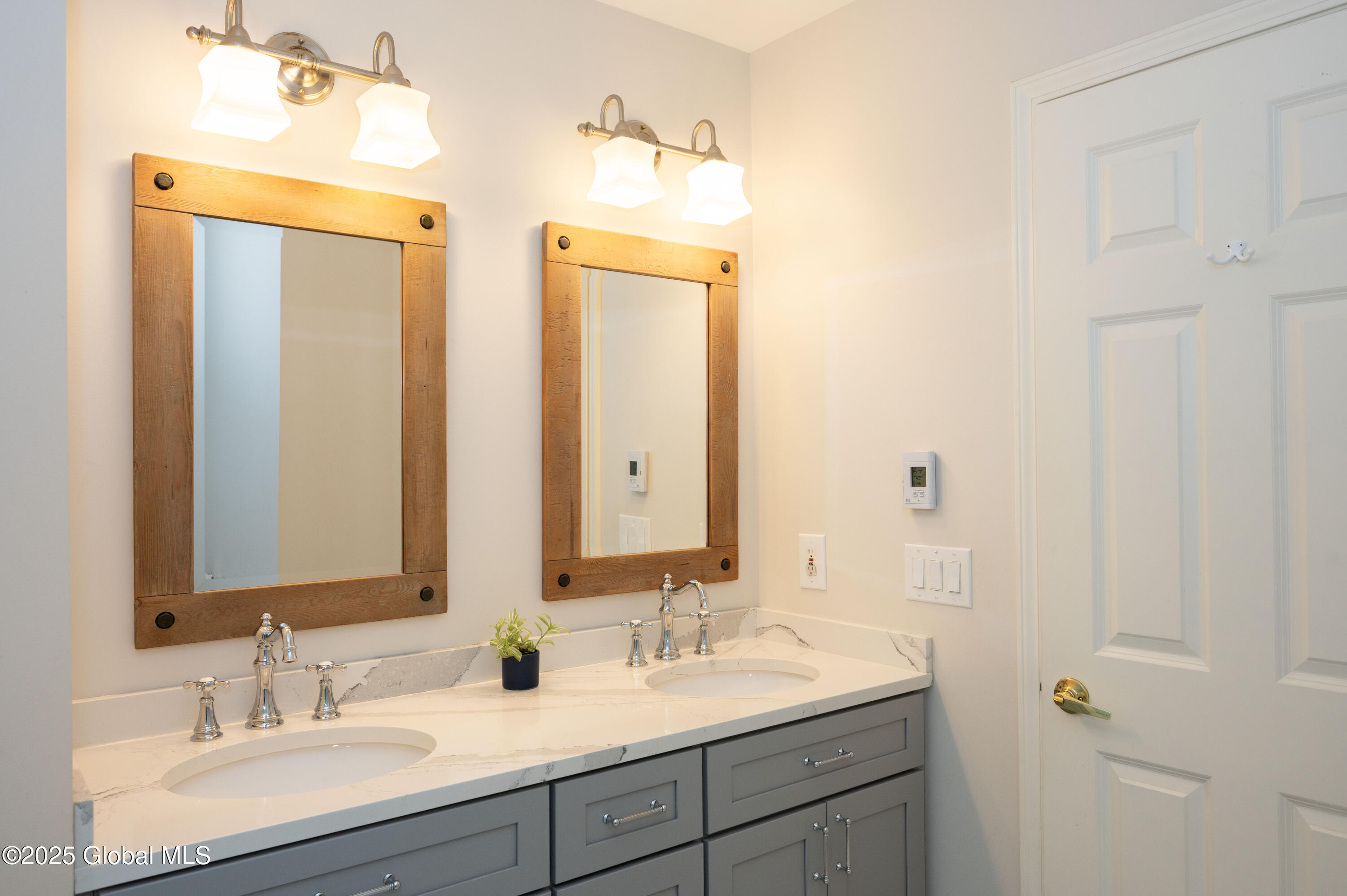1 Moreland Drive, Mechanicville, New York image 30