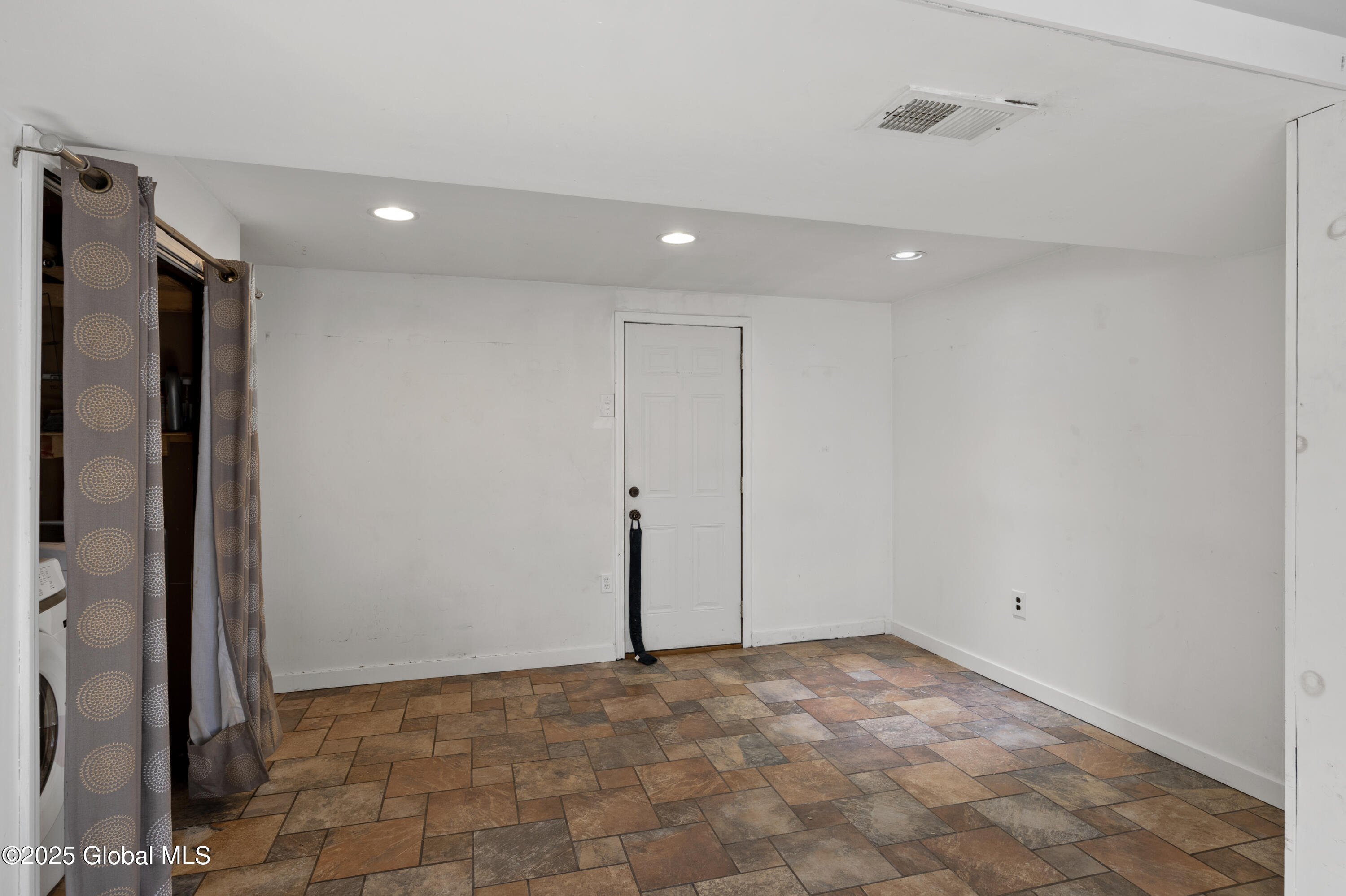 5 Woodland Court, Saratoga Springs, New York image 20