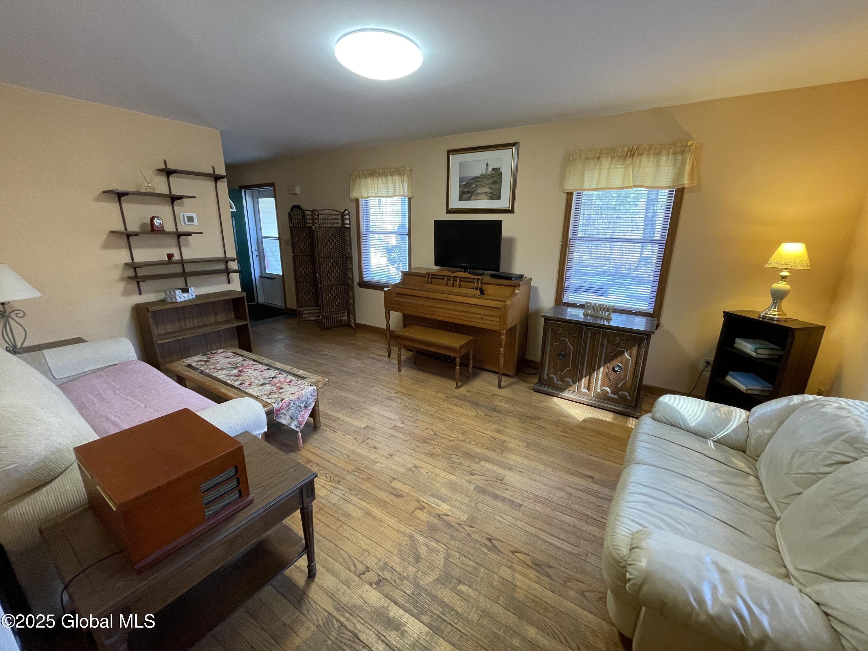 32 Vincek Lane, Saratoga Springs, New York image 16
