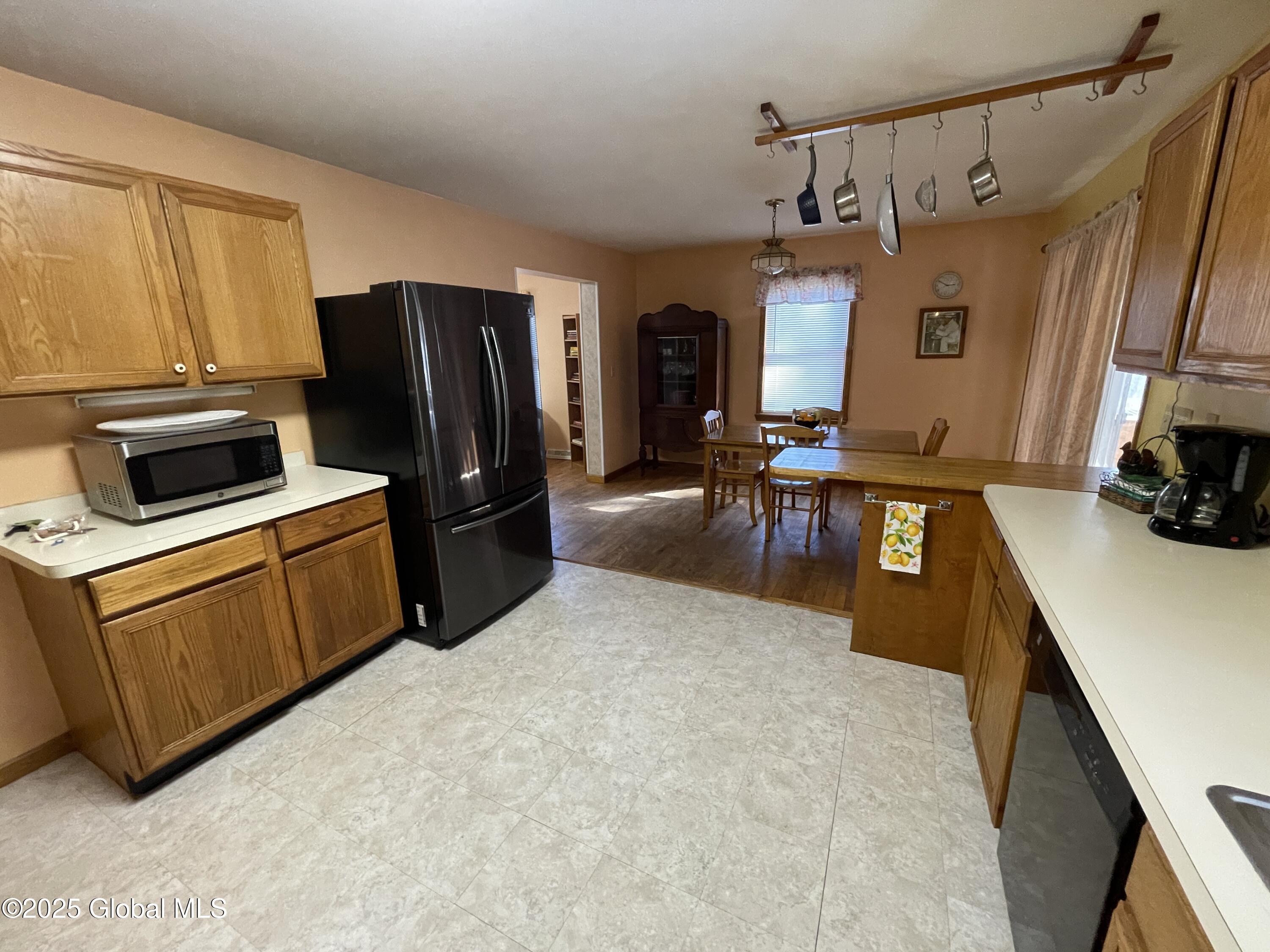 32 Vincek Lane, Saratoga Springs, New York image 19
