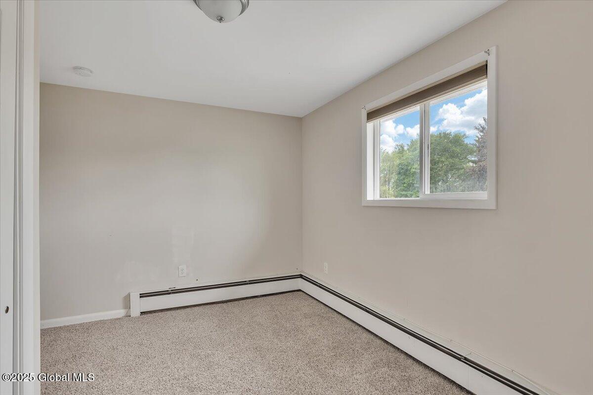 882 Obrien Avenue, Schenectady, New York image 41