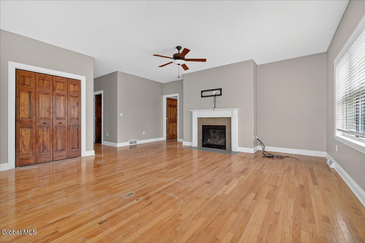 18 Lakepointe Way Way