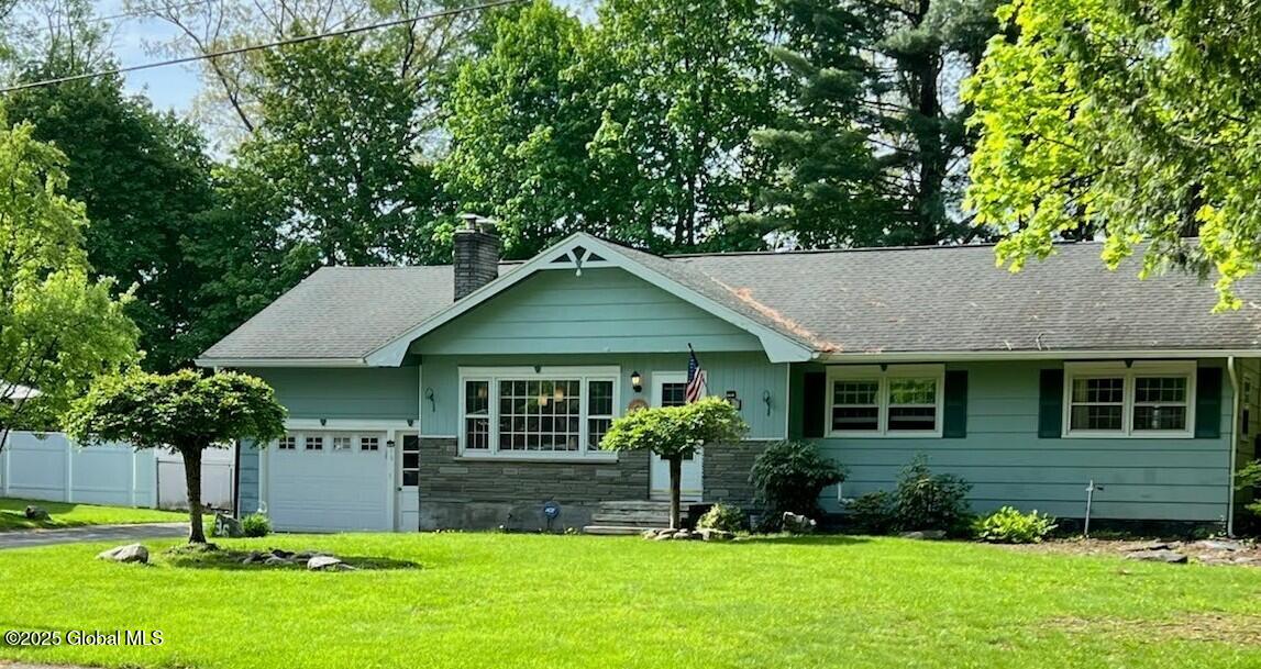36 Damask Drive, Clifton Park, New York image 1