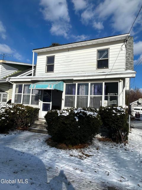 Photo of 75 Lincoln Avenue, Albany, NY 12206 (MLS # 202611183)