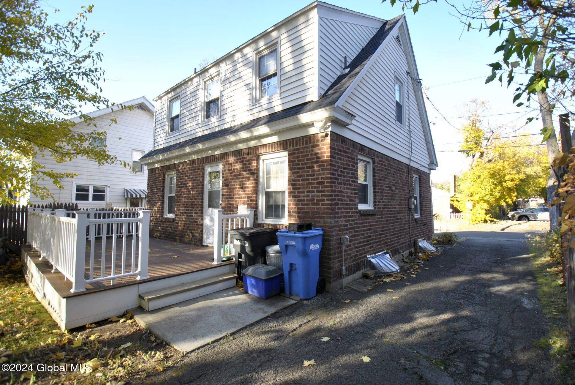 18 Maplewood Avenue, Albany, New York image 4