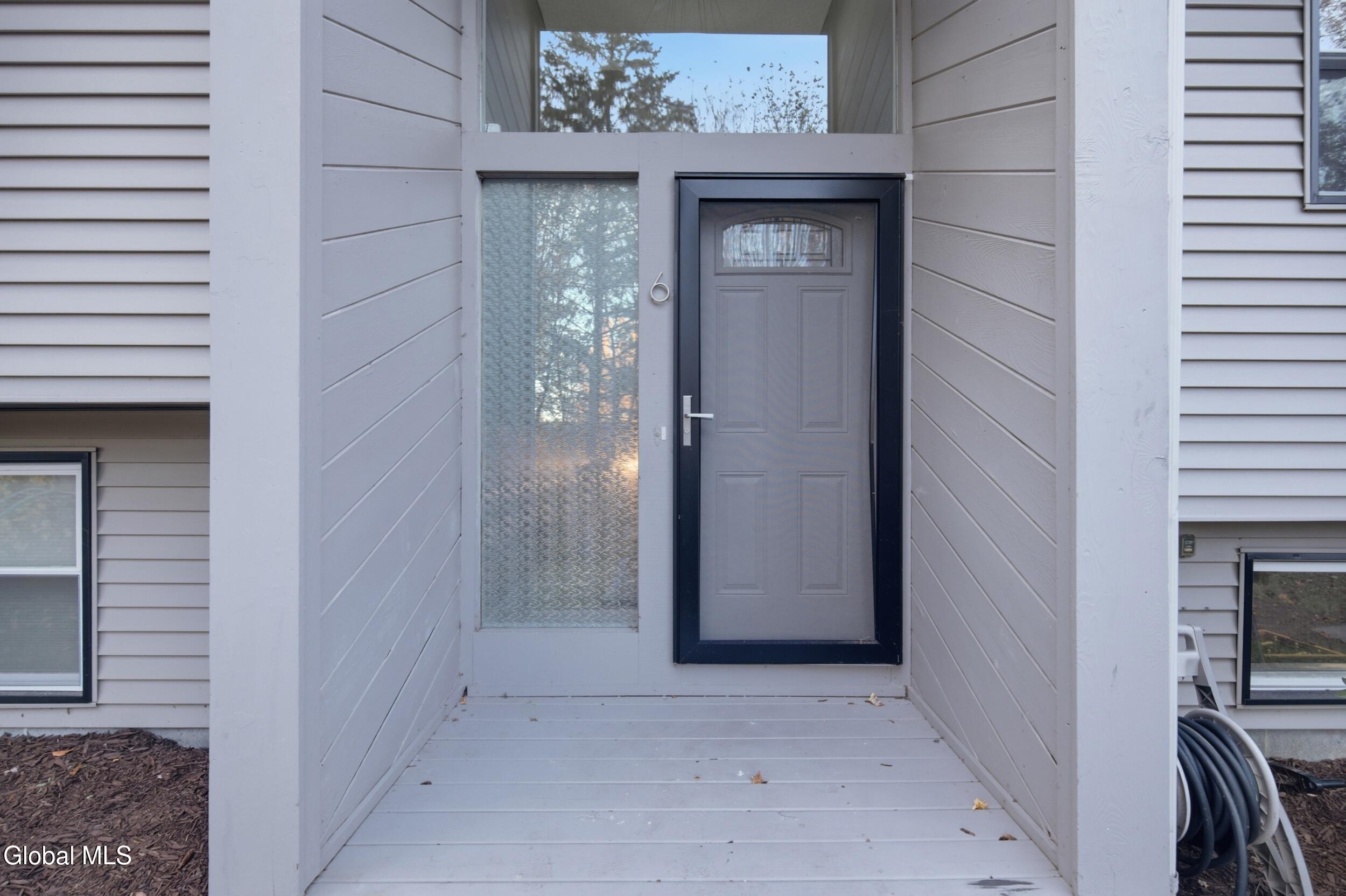 6 Ashford Lane