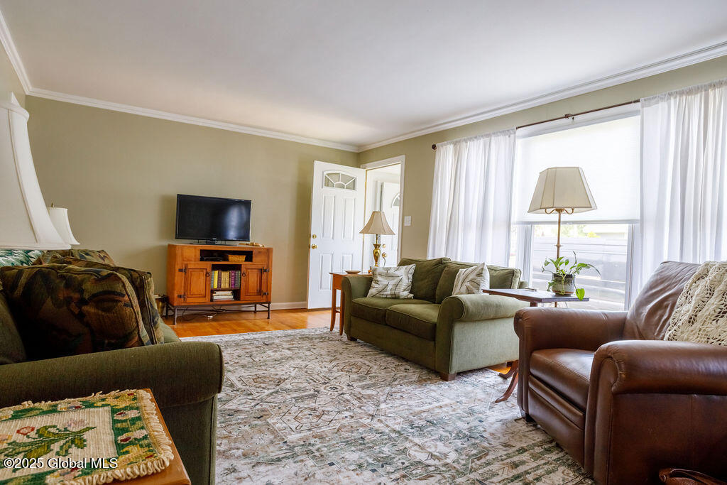 209 Whitehall Road, Albany, New York image 4