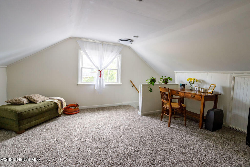 209 Whitehall Road, Albany, New York image 20