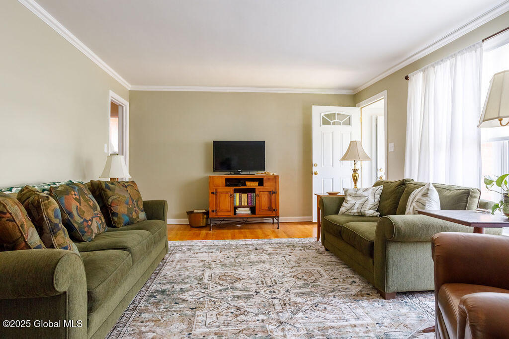 209 Whitehall Road, Albany, New York image 3