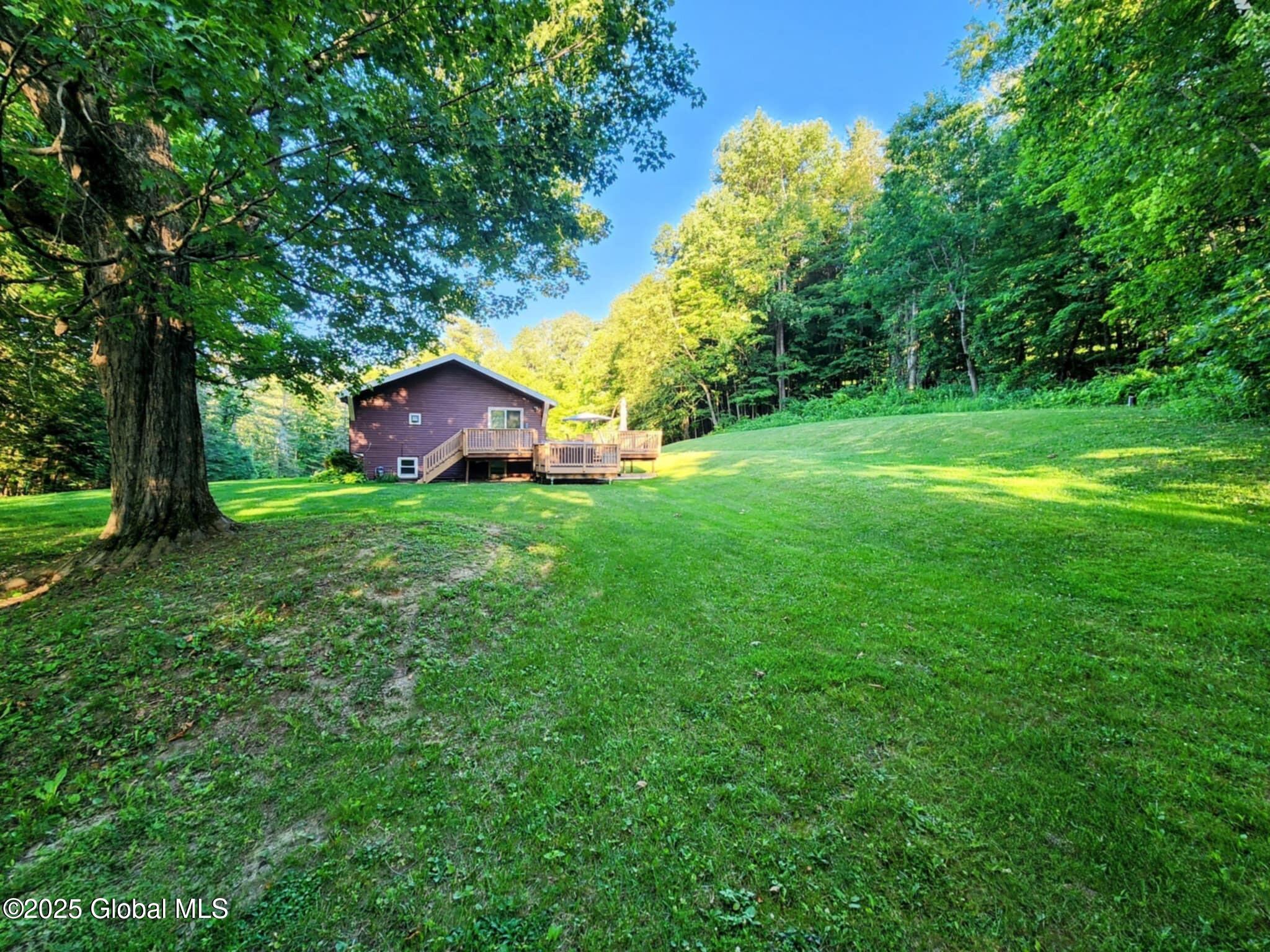 Pittsfield, Massachusetts 99999, United States, 3 Bedrooms Bedrooms, ,3 BathroomsBathrooms,Residential,Active,142425