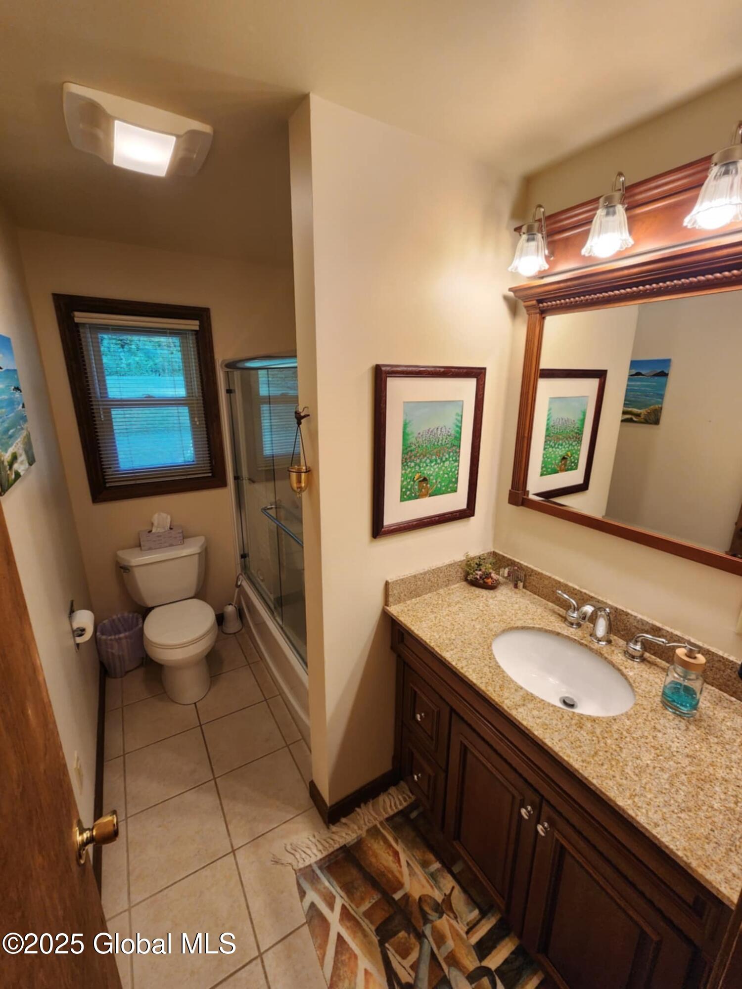 Pittsfield, Massachusetts 99999, United States, 3 Bedrooms Bedrooms, ,3 BathroomsBathrooms,Residential,Active,142425