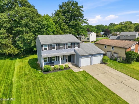 Homes For Sale - 4 Marble Road<br/> Rensselaer County, East Greenbush, NY 12061
