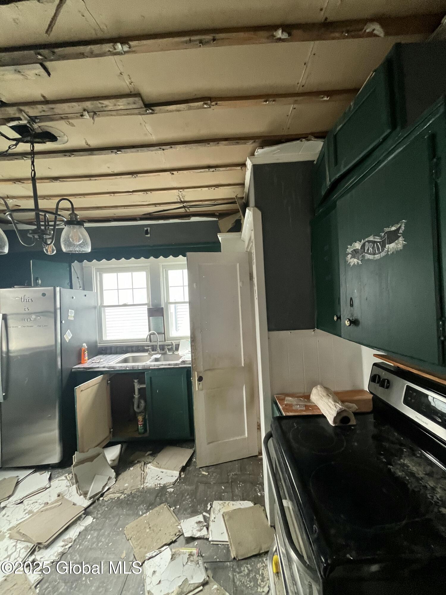 467 Locust Avenue, Amsterdam, New York image 7
