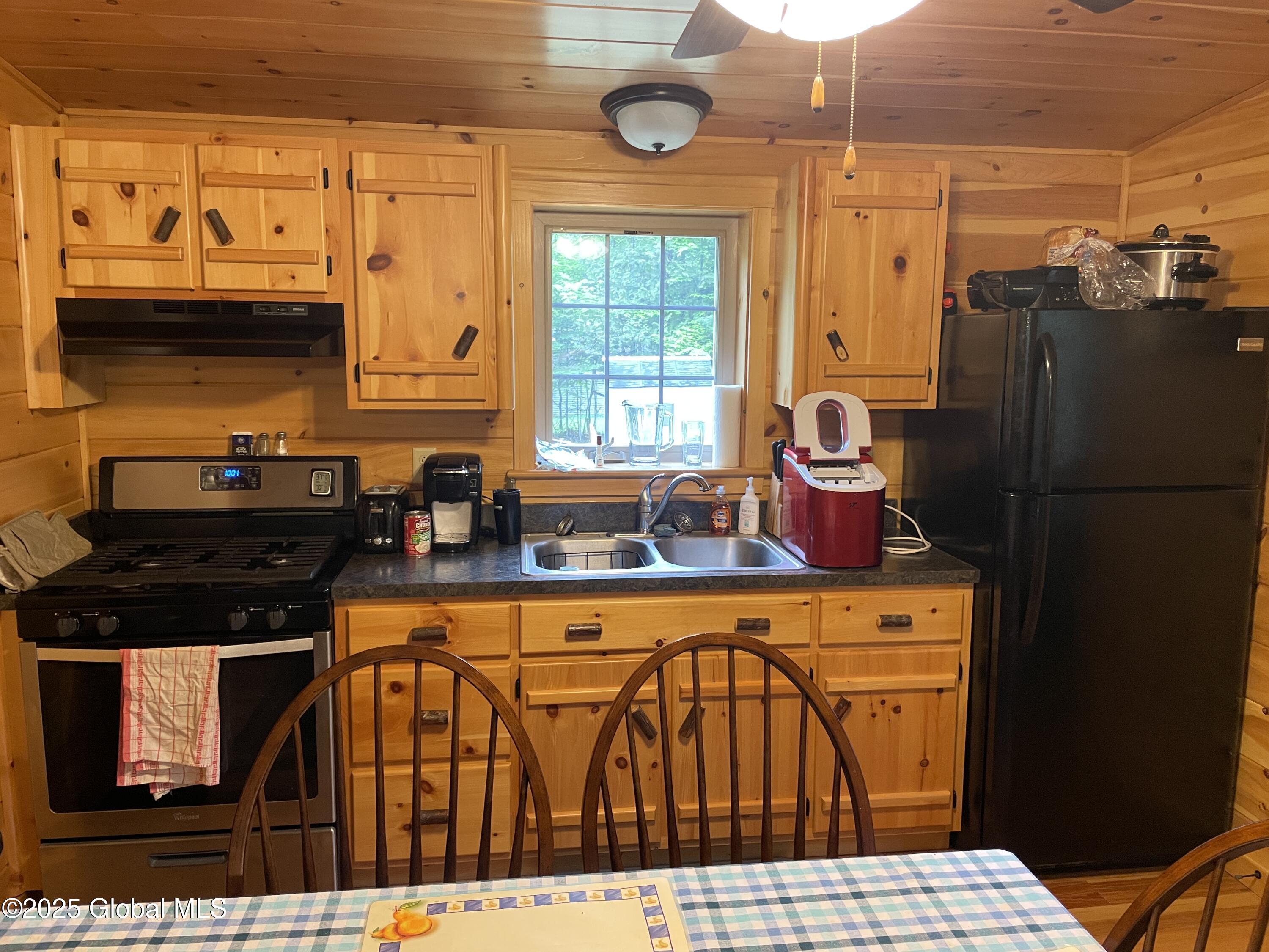 27 Chaisson Road, Newcomb, New York image 16