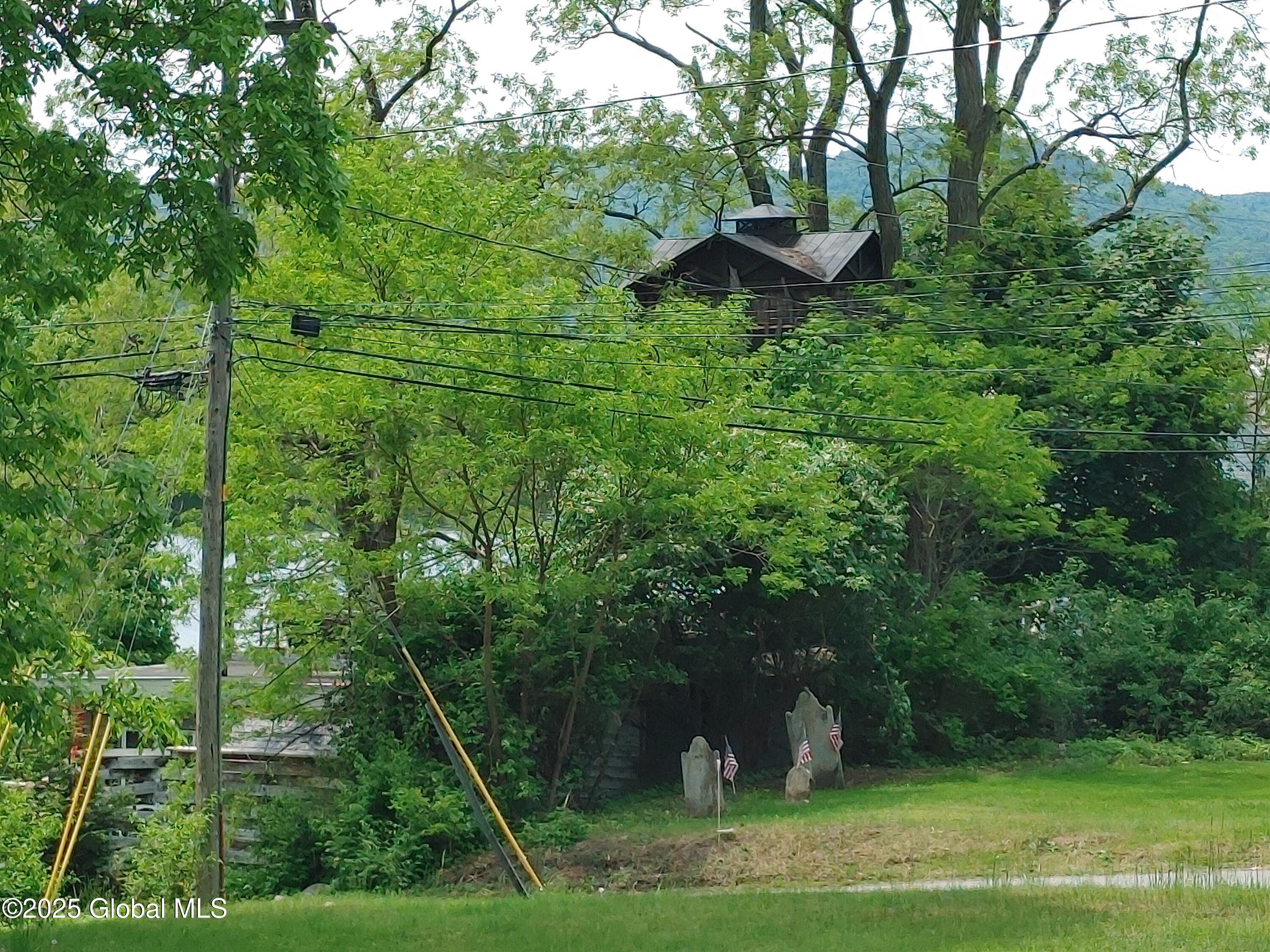 4024 Beach Lane, Putnam Station, New York image 25