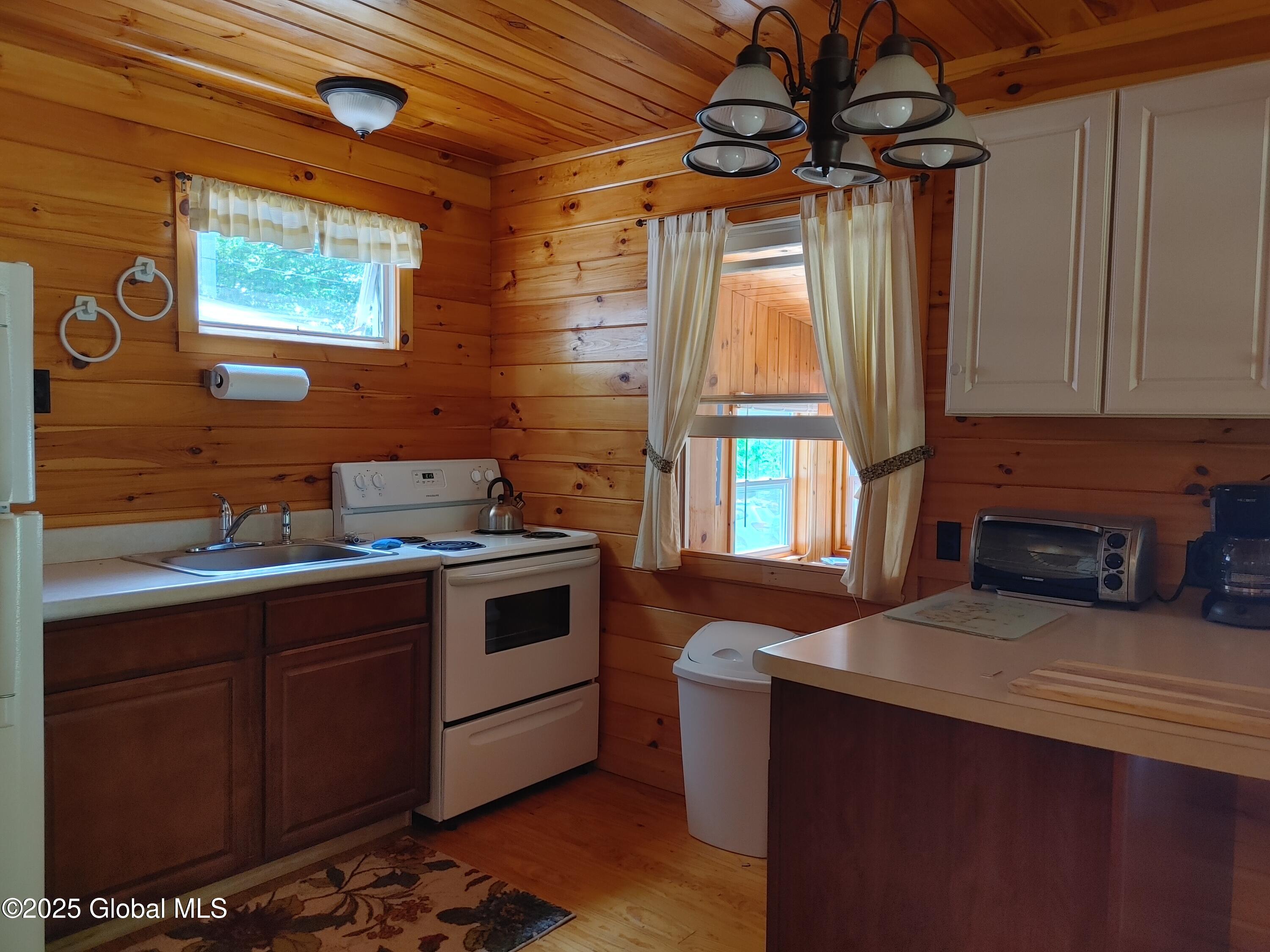 4024 Beach Lane, Putnam Station, New York image 19