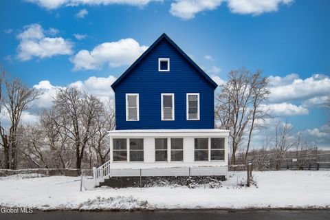 Photo of 806 Strong Street, Schenectady, NY 12307 (MLS # 202610795)