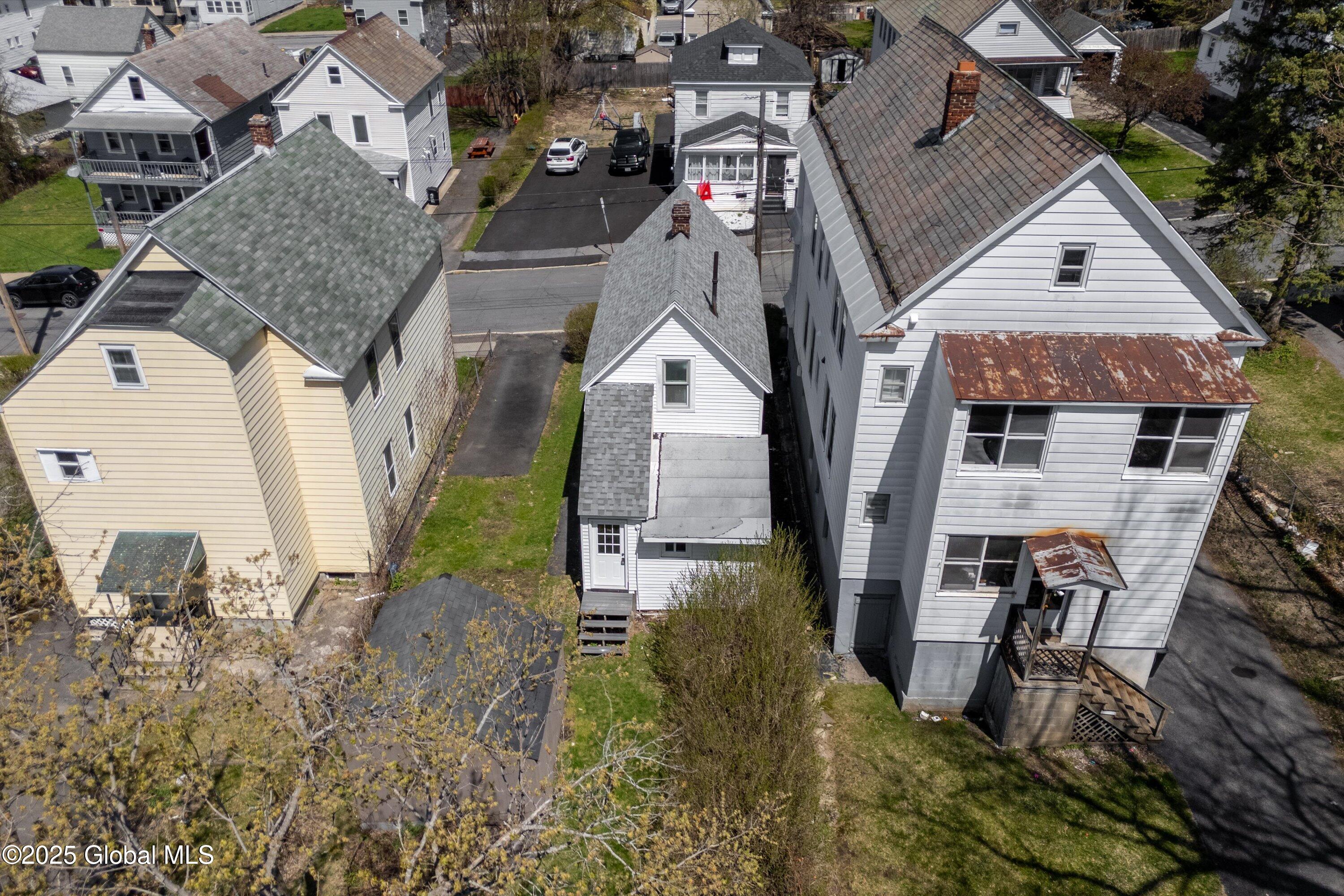 556 Clarendon Street, Schenectady, New York image 24