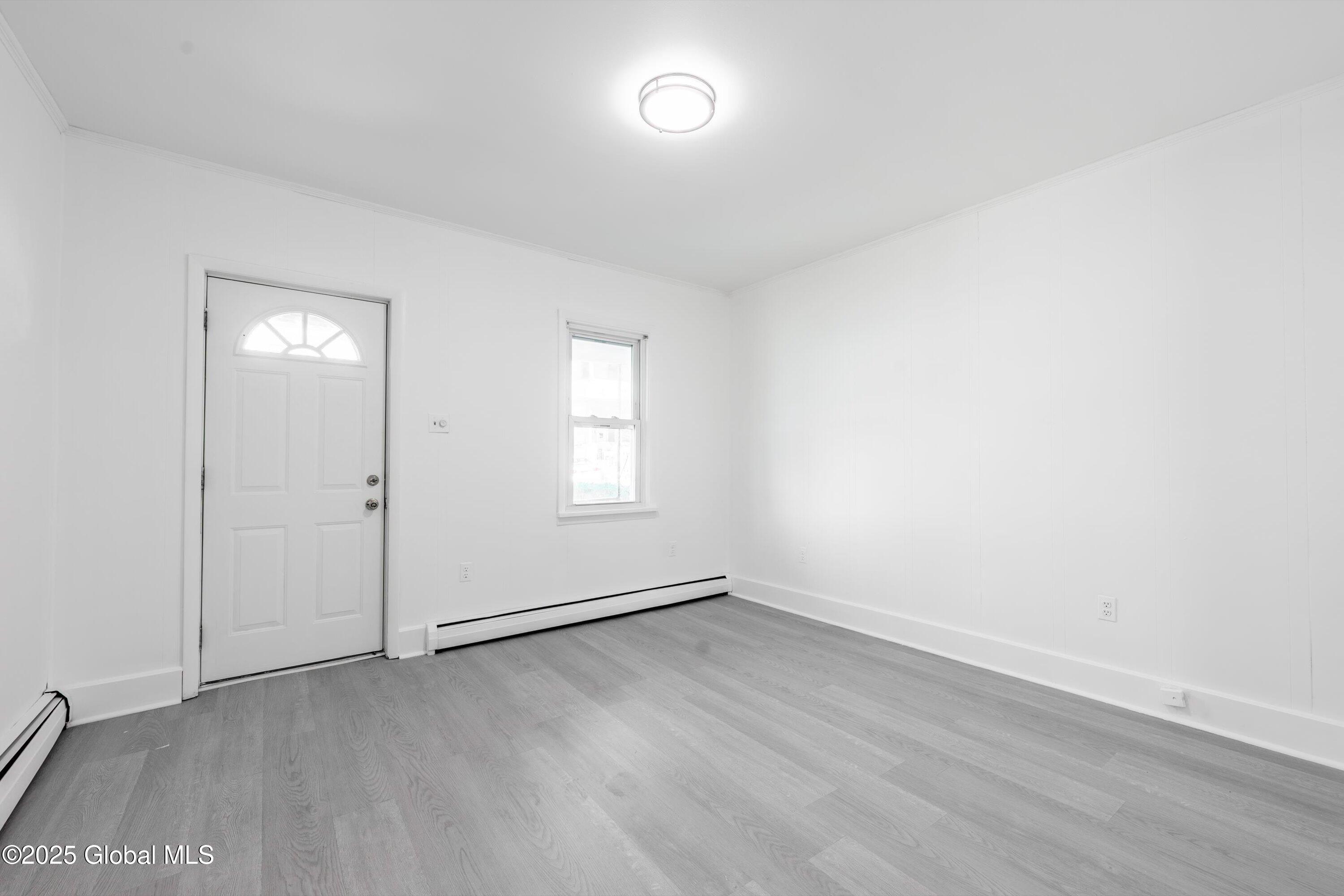 556 Clarendon Street, Schenectady, New York image 7