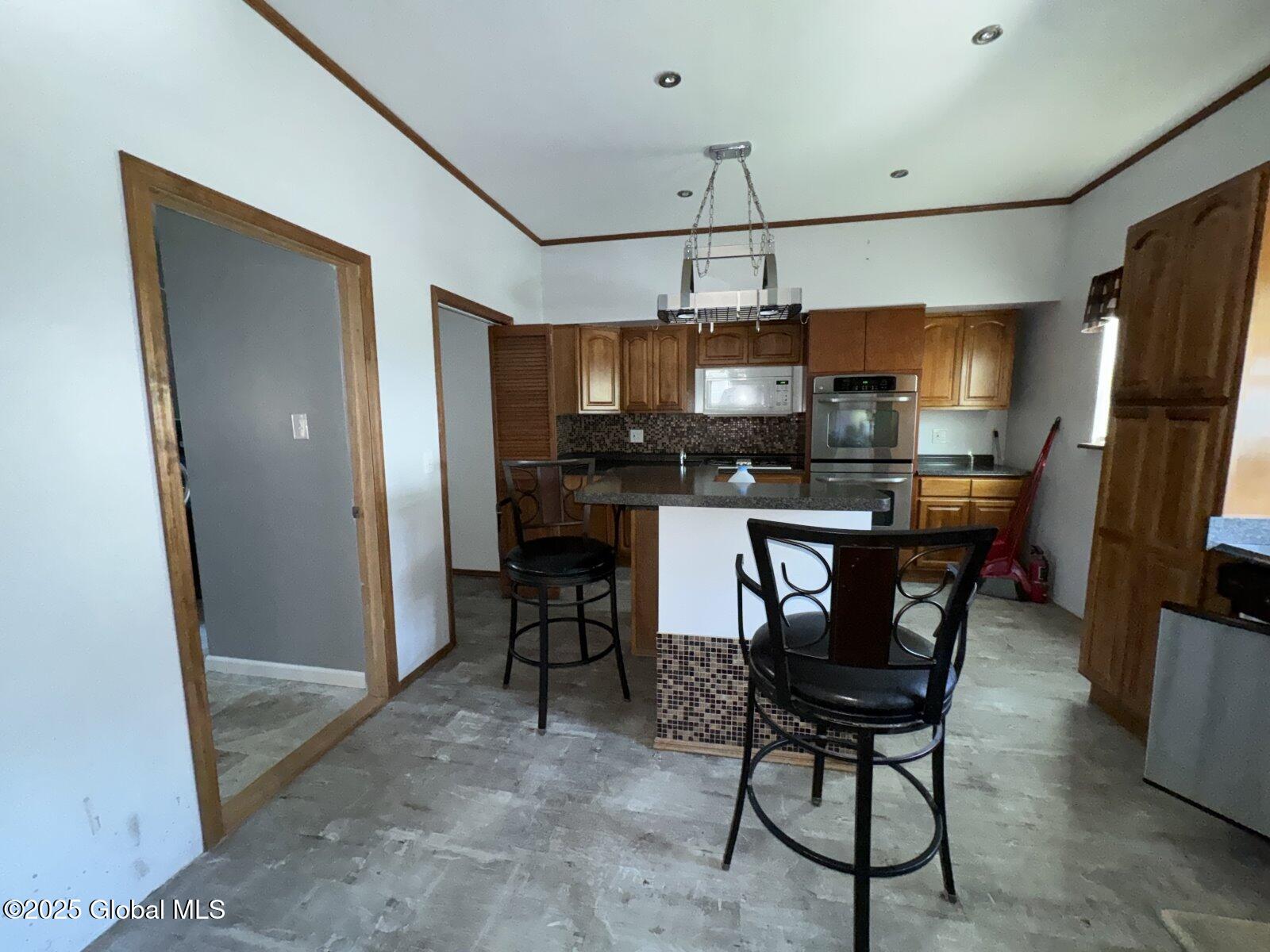 65 Park Avenue, Cohoes, New York image 21