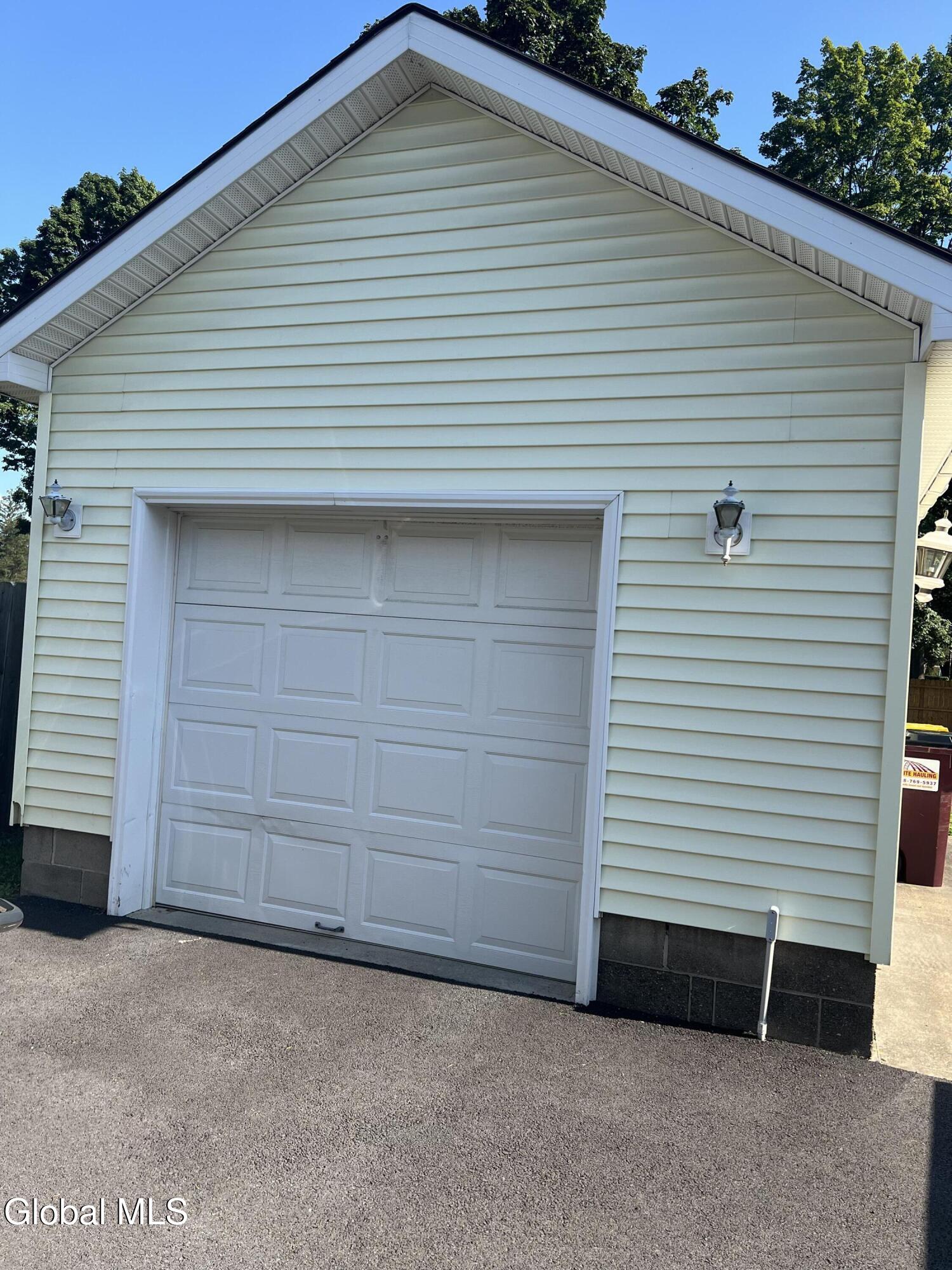 20 Putnam Avenue