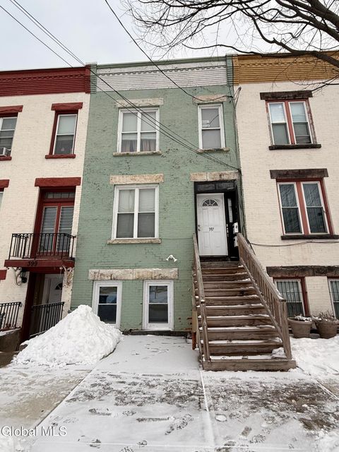 Photo of 397 Washington Avenue, Albany, NY 12206 (MLS # 202612684)