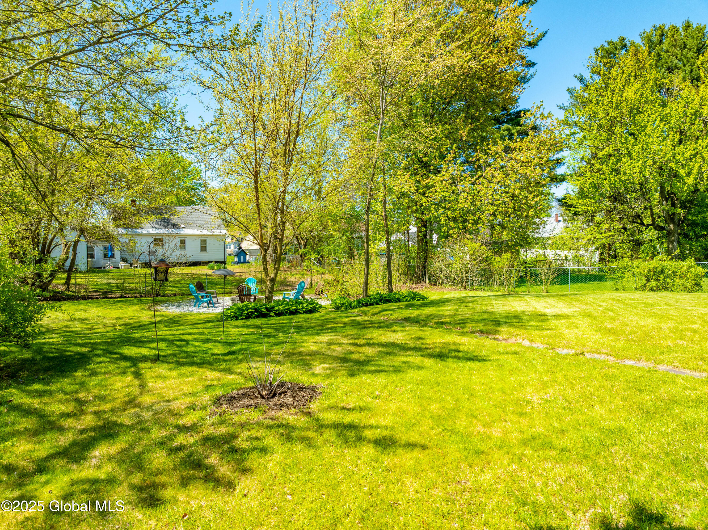 2081 Chepstow Road, Schenectady, New York image 29