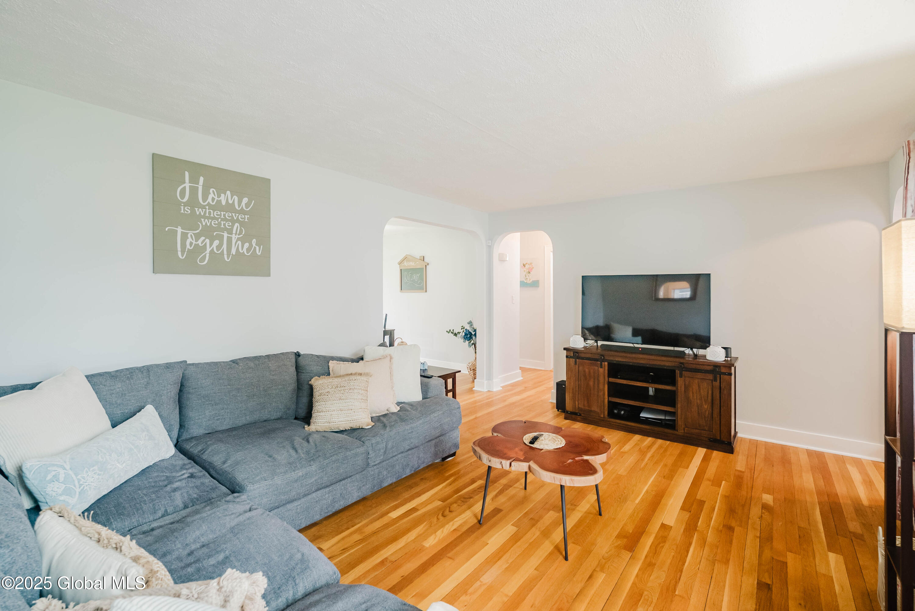 2081 Chepstow Road, Schenectady, New York image 7