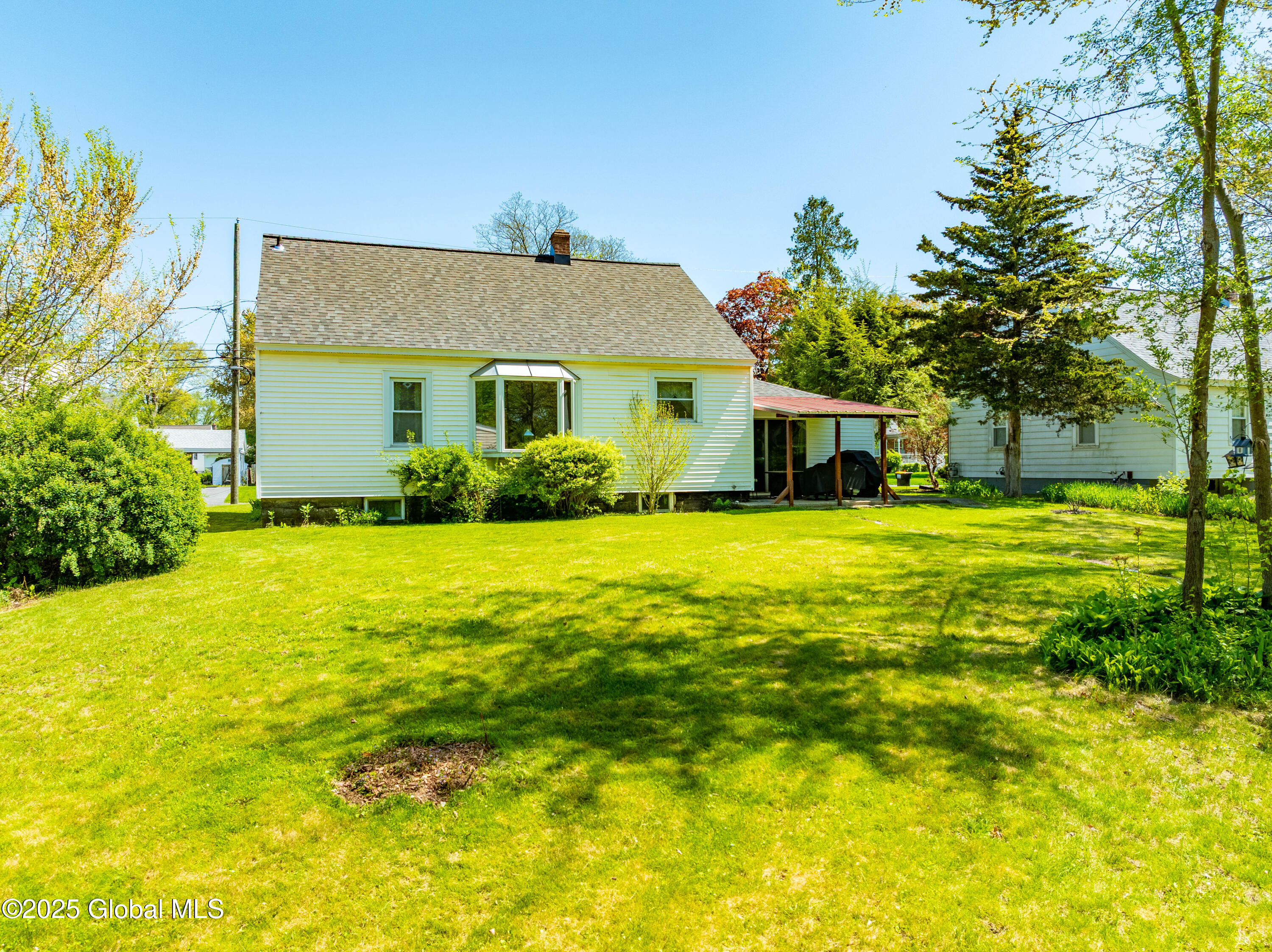 2081 Chepstow Road, Schenectady, New York image 32
