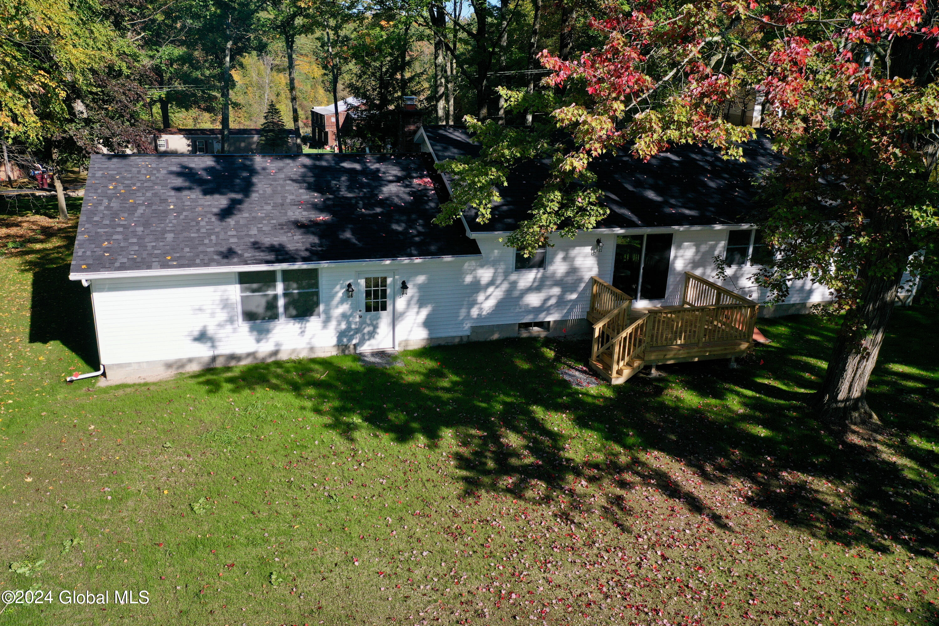 370 Leroux Road, Middle Grove, New York image 11