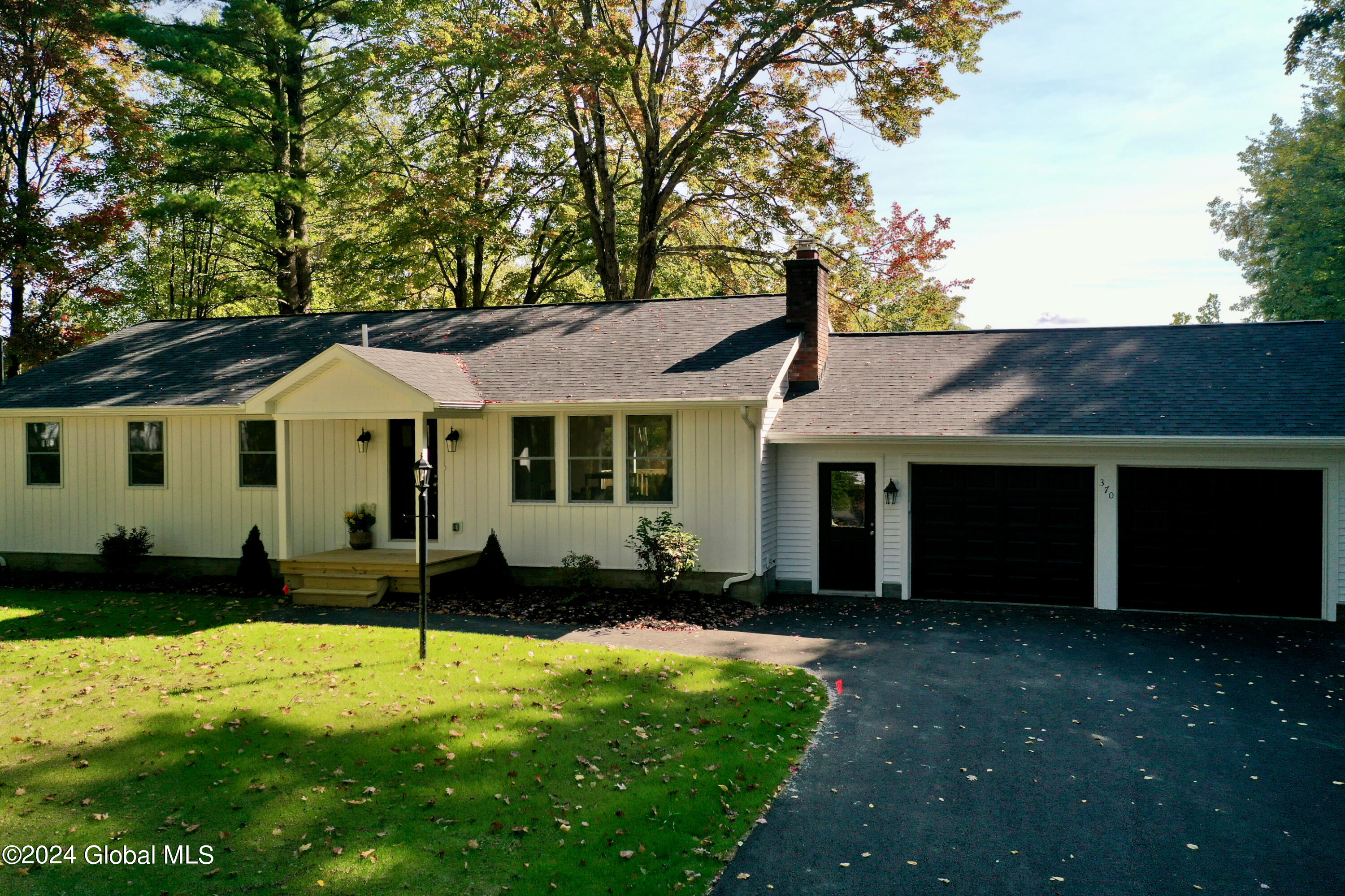 370 Leroux Road, Middle Grove, New York image 3