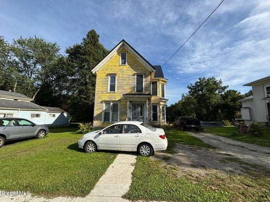 91 N MAIN ST, CASTLETON ON HUDSON, NY 12033 - Image b3b510941a0d1e44abbfbf4177de85d4/3322060451