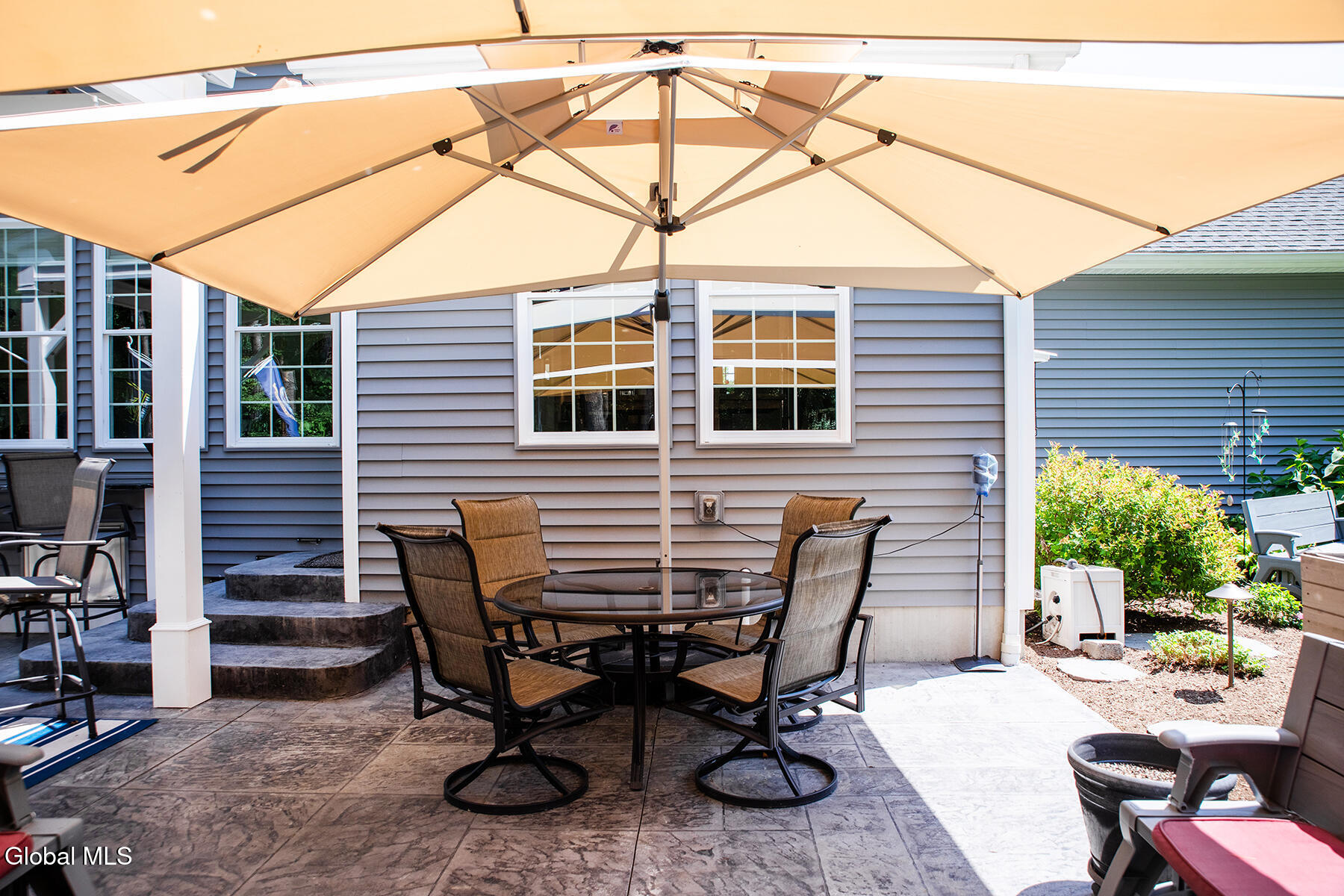 Round Lake, New York 12151, United States, 3 Bedrooms Bedrooms, ,3 BathroomsBathrooms,Residential,Pending,188587