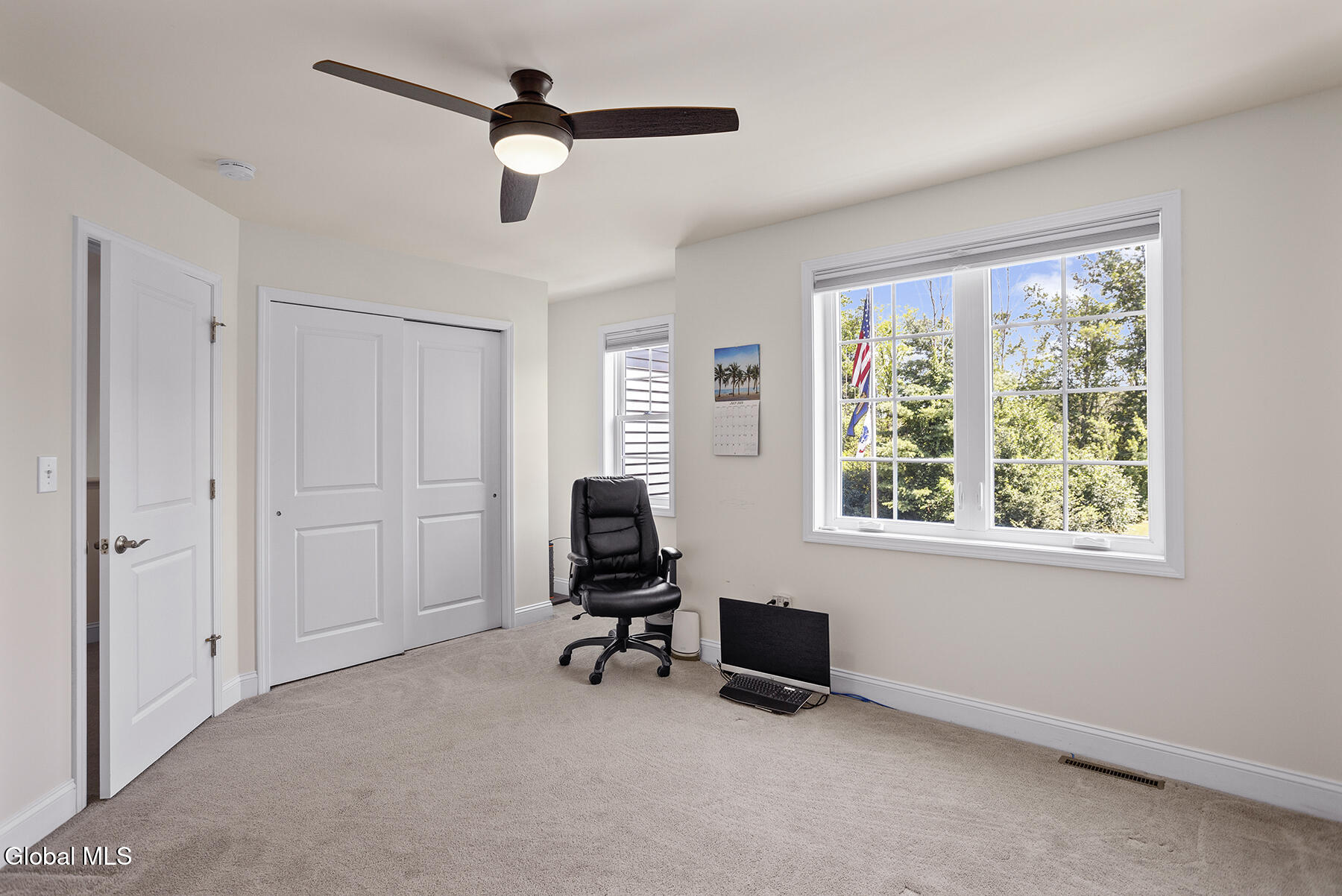 Round Lake, New York 12151, United States, 3 Bedrooms Bedrooms, ,3 BathroomsBathrooms,Residential,Pending,188587