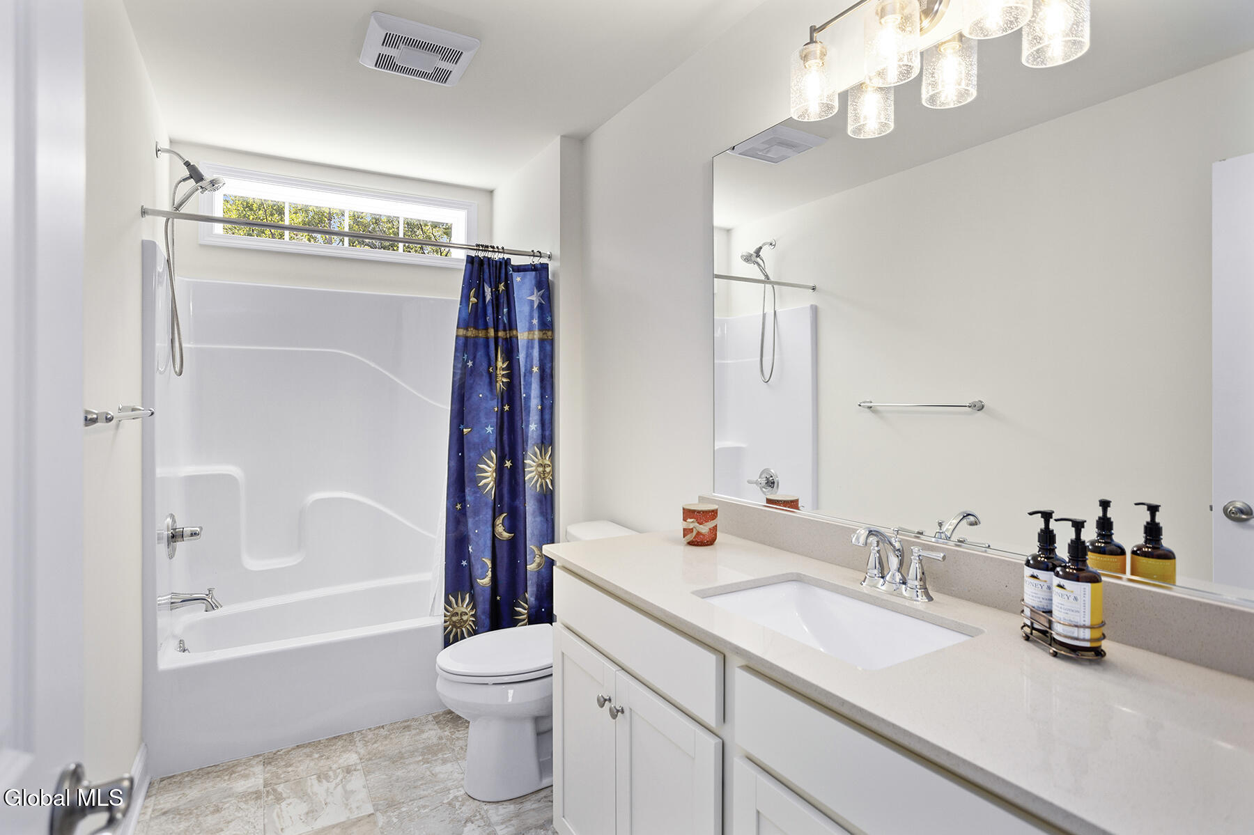 Round Lake, New York 12151, United States, 3 Bedrooms Bedrooms, ,3 BathroomsBathrooms,Residential,Pending,188587