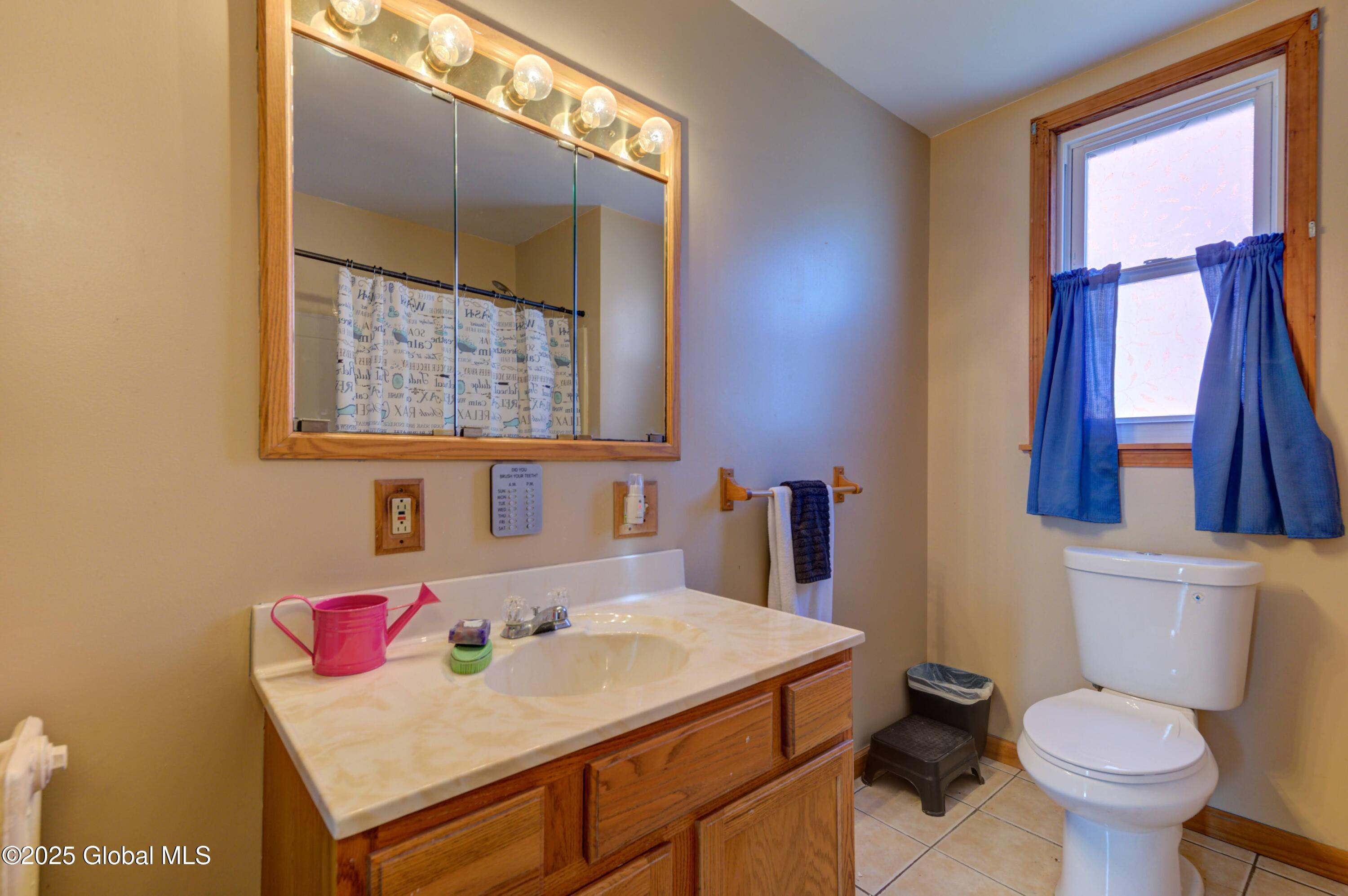 4 Hamilton Place, Cohoes, New York image 27