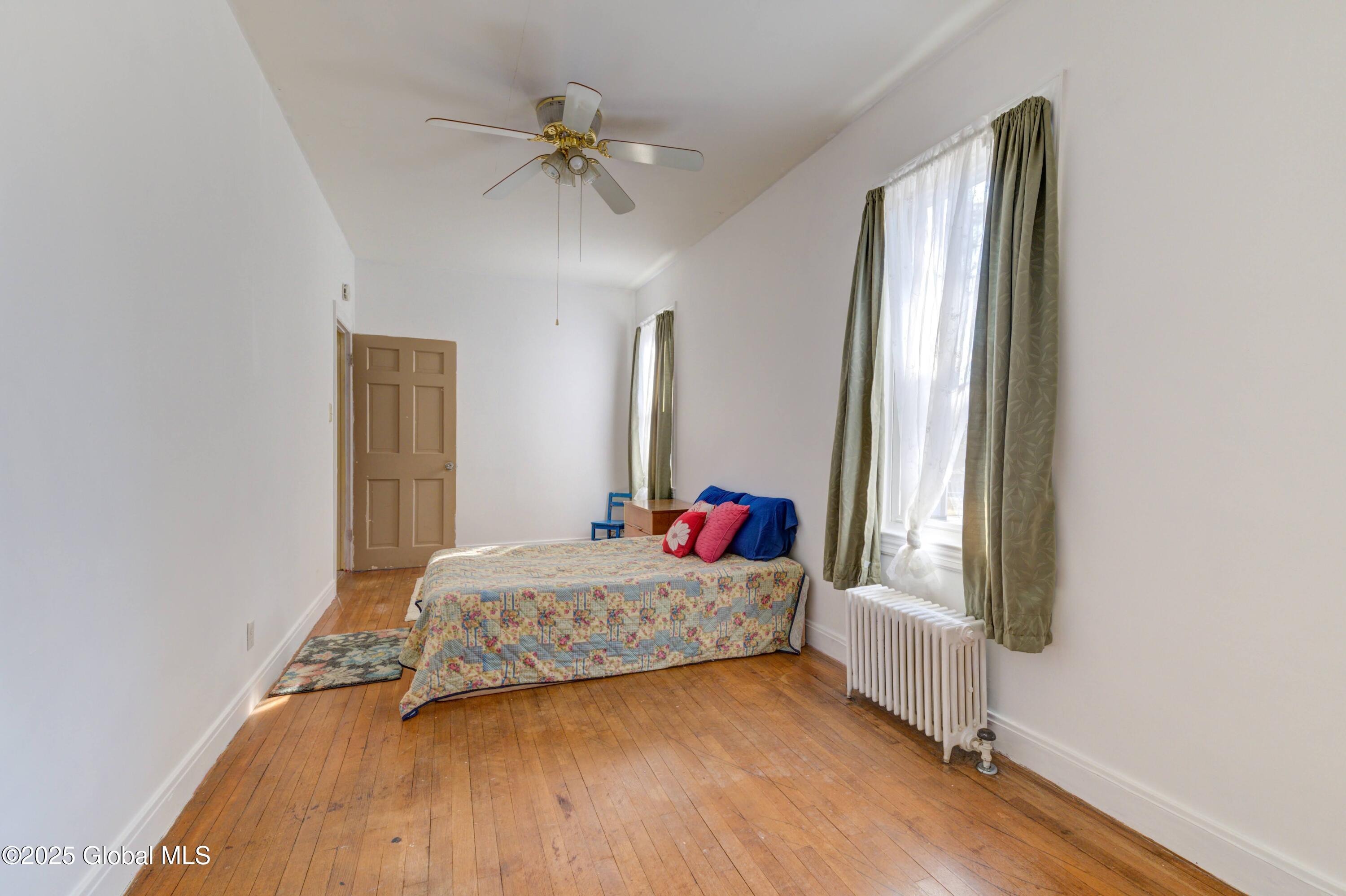 4 Hamilton Place, Cohoes, New York image 24