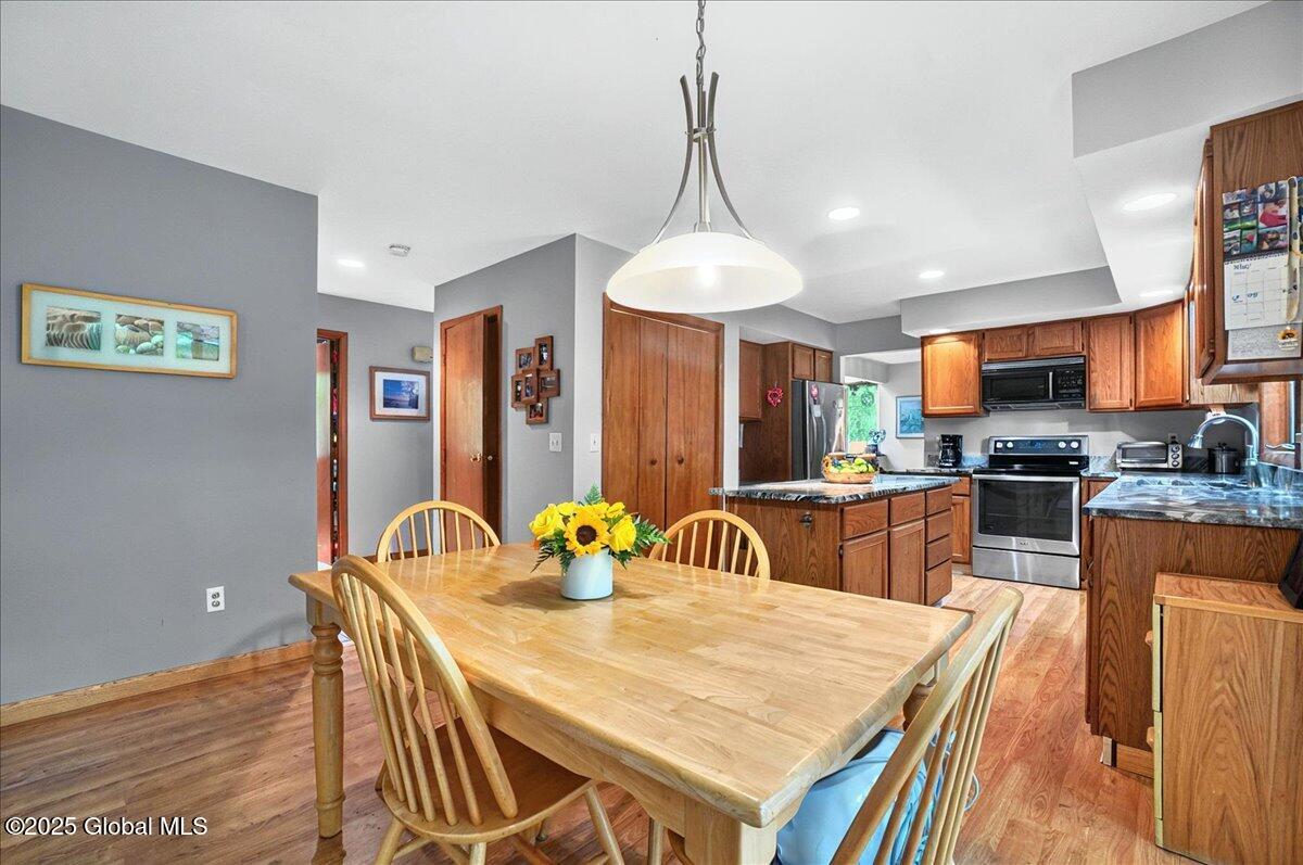 3 W Berkshire Drive #W, Clifton Park, New York image 21