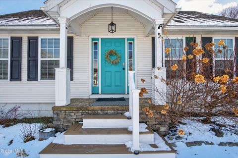 Photo of 5 Dorchester Drive, Stillwater, NY 12170 (MLS # 202611292)