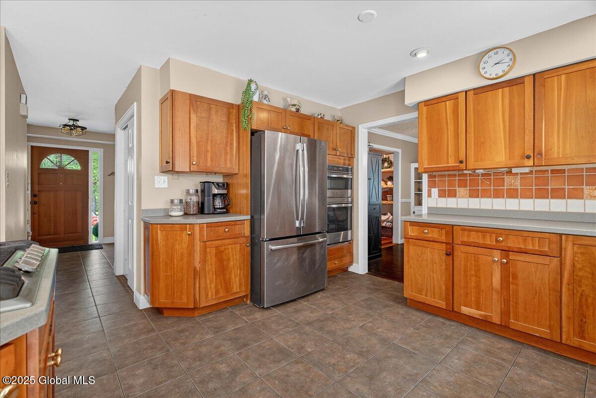 10 Rip Van Court, Ballston Spa, New York image 12