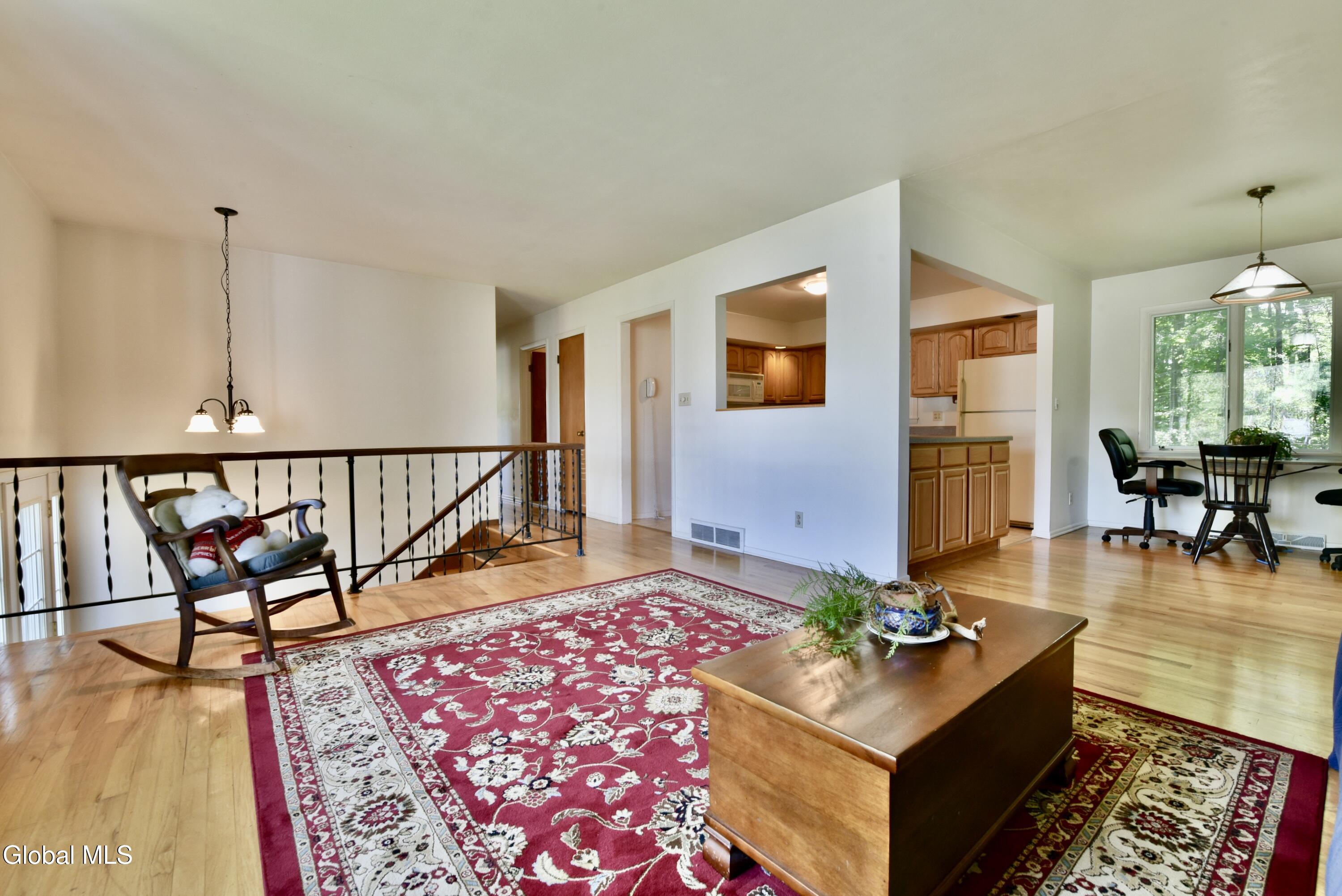 4 Cedar Court