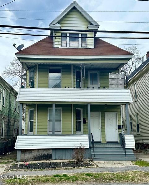 Photo of 79 Robinson Street, Schenectady, NY 12304 (MLS # 202615308)