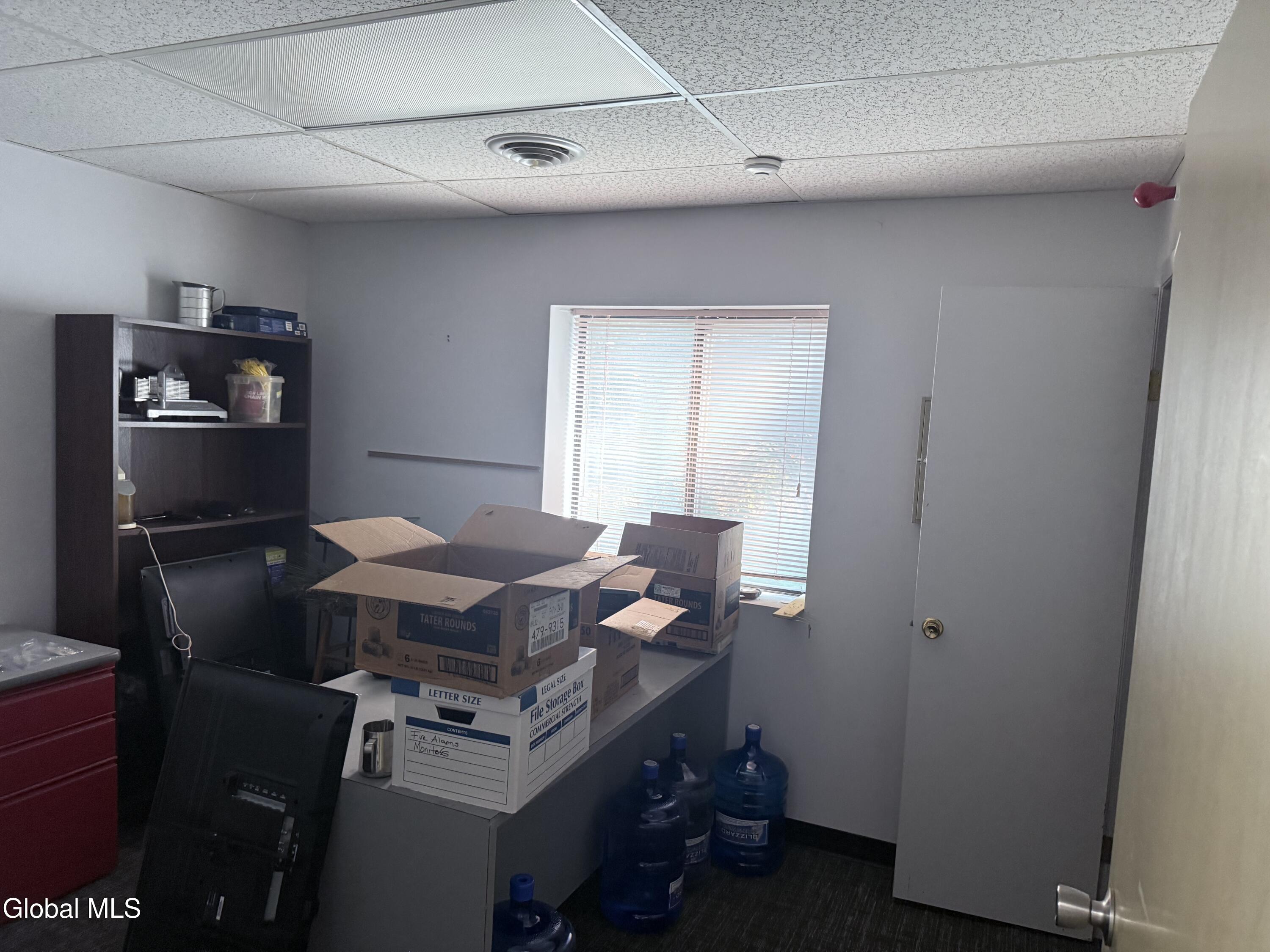 Cohoes, New York 12047, United States, ,Commercial,Active,212894