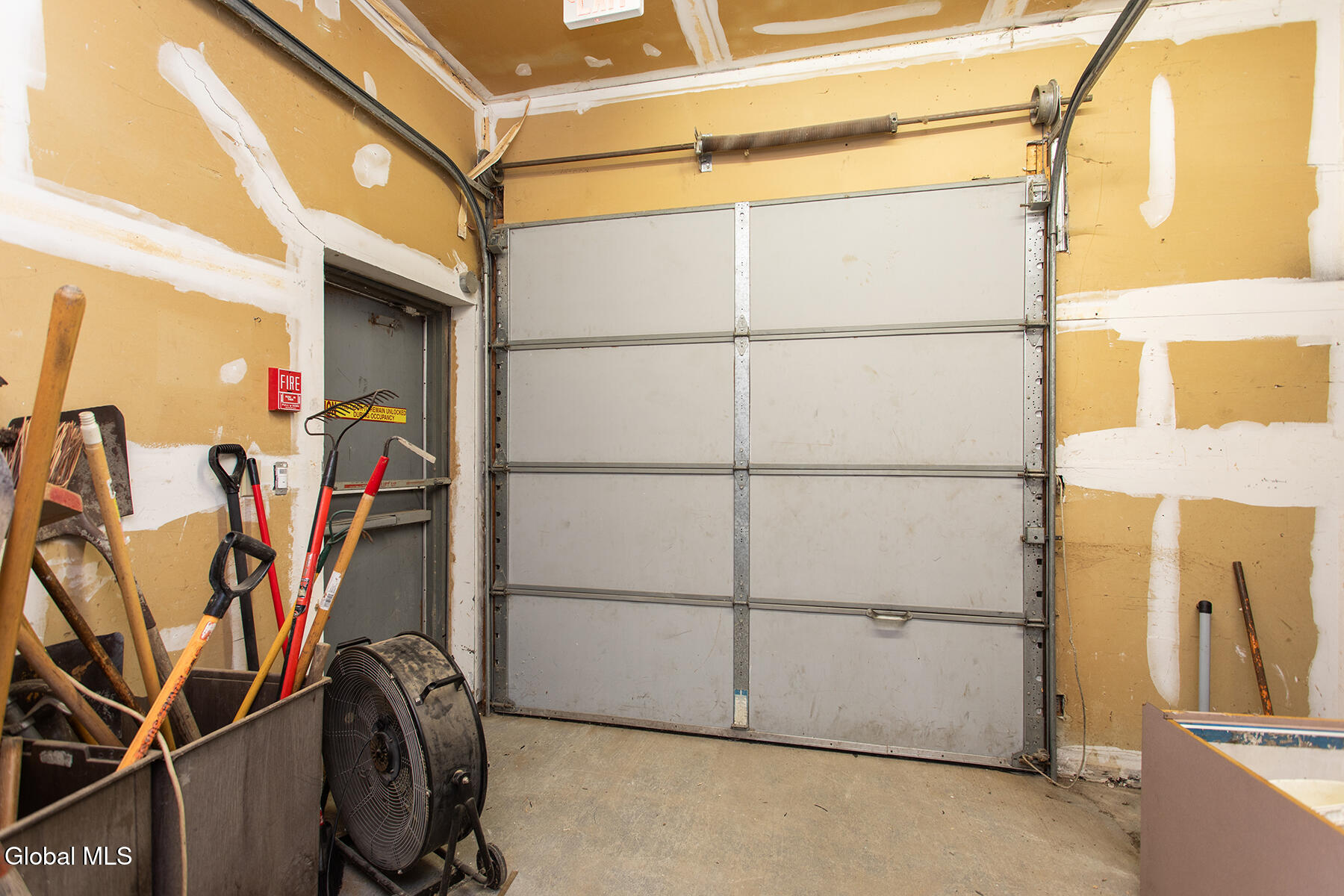 Cohoes, New York 12047, United States, ,Commercial,Active,212894